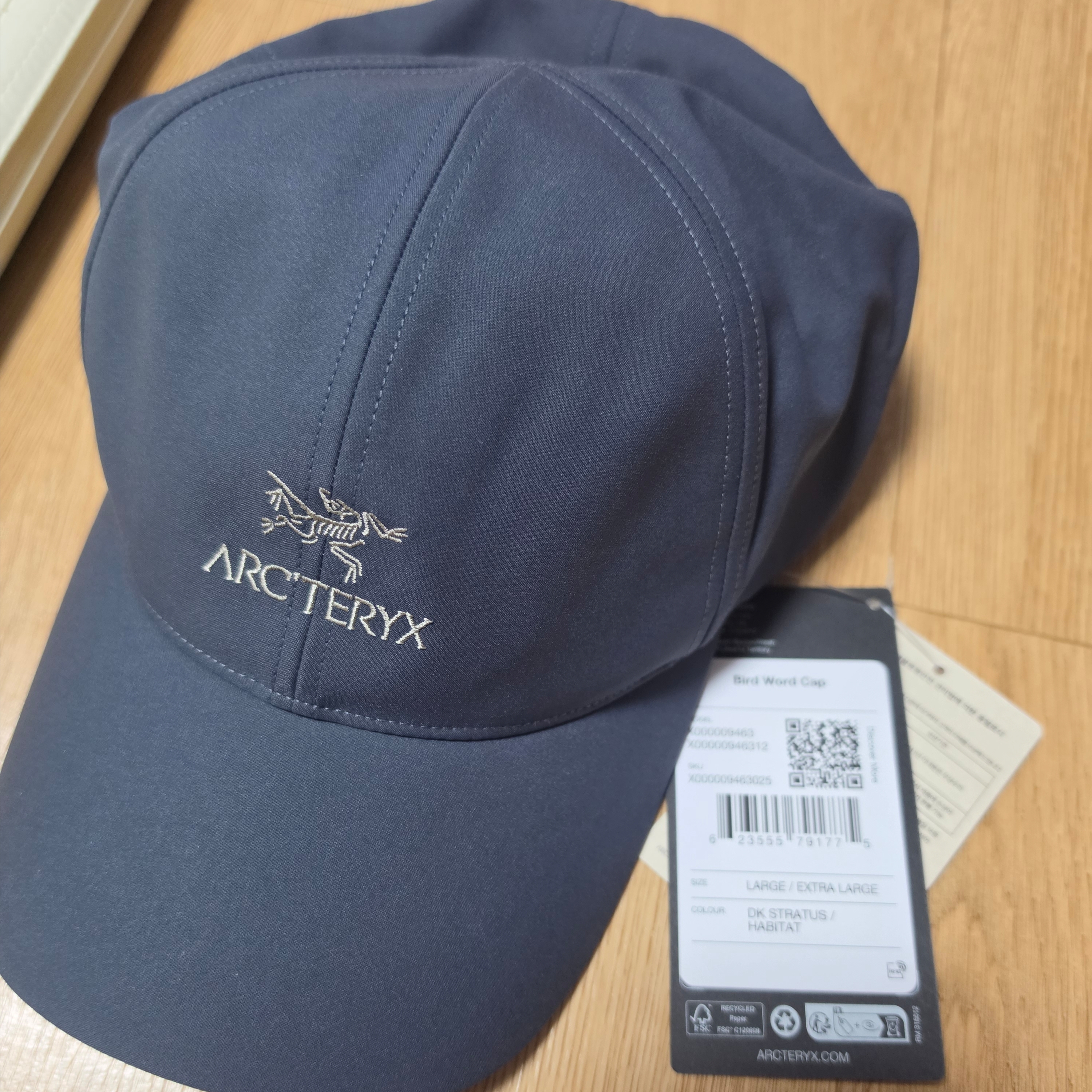 Arc'teryx Bird Word Cap Dk Stratus Habitat 착용 스타일
