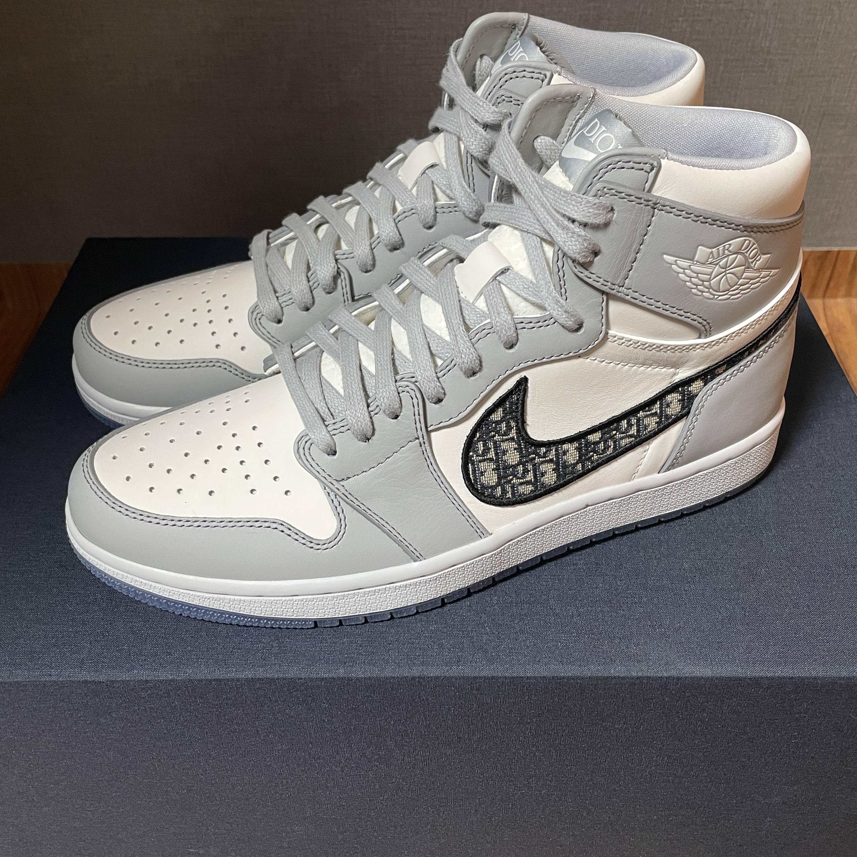 Jordan 1 x Dior High OG 착용 스타일