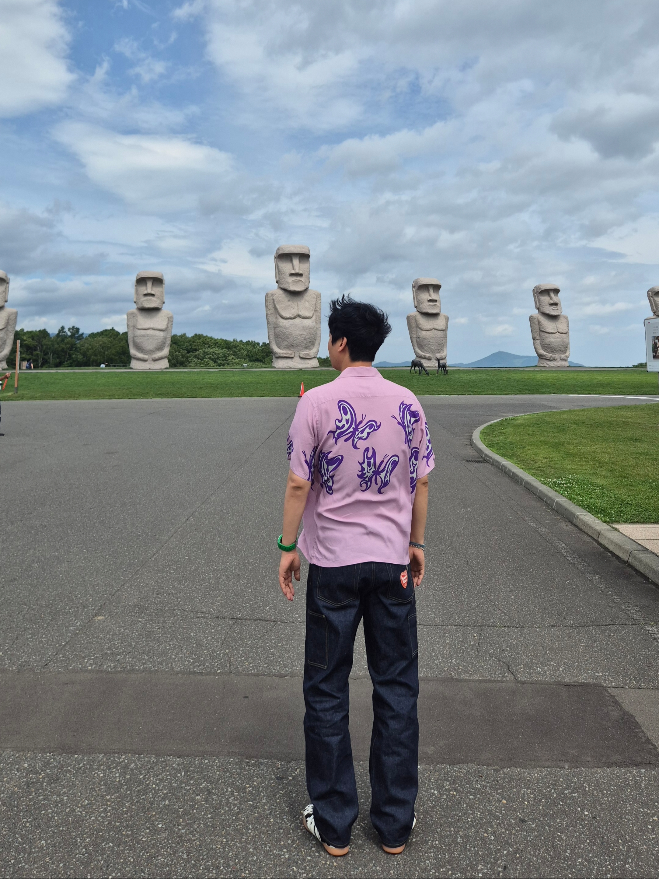 Needles x Kae Tanaka S/S One-Up Shirt KT Papillon Old Rose, Human Made Straight Denim Pants Past Indigo 착용 스타일 - 3
