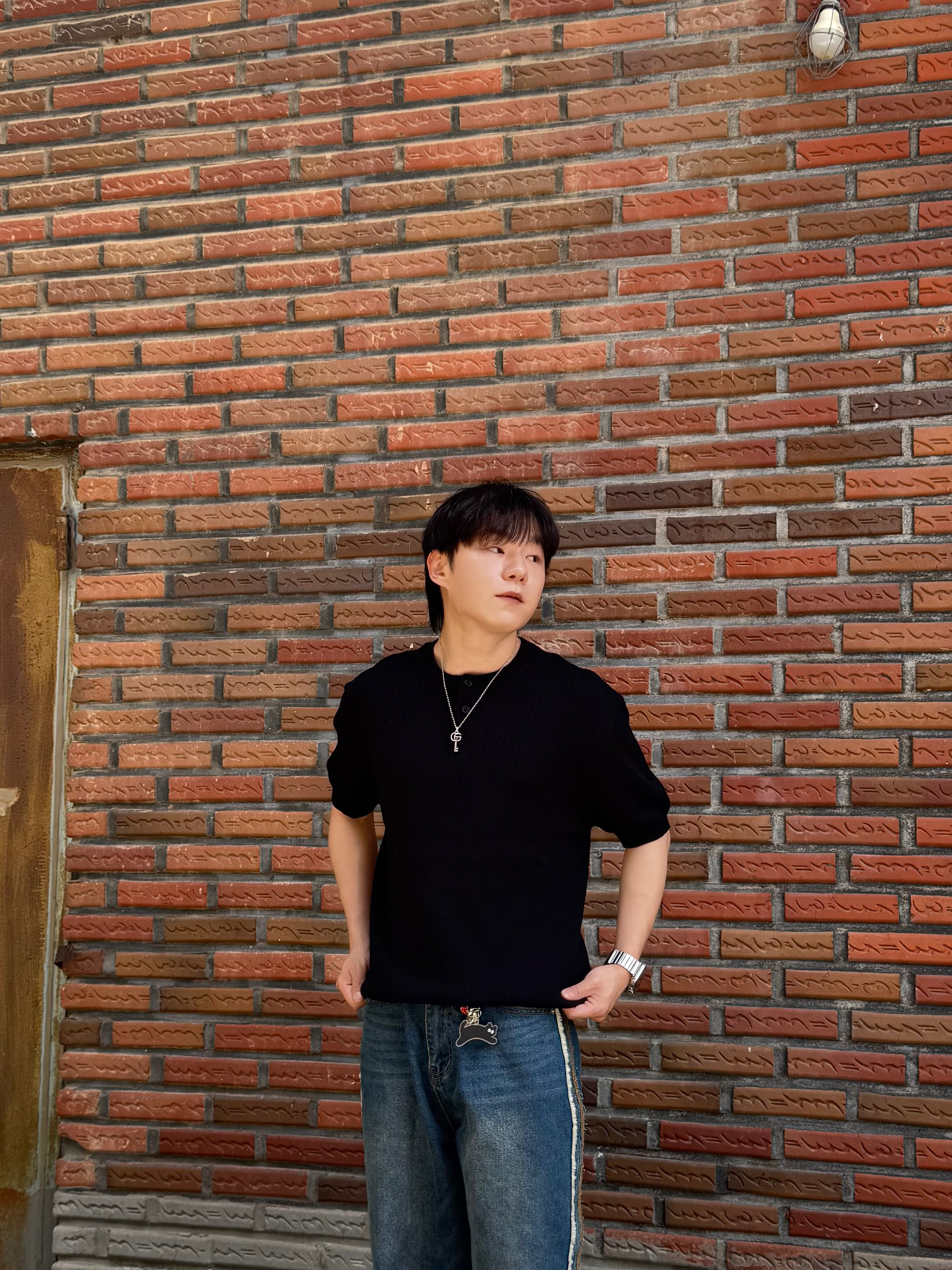 Converse Chuck Taylor All Star Ox Optical White, Gucci Double G Key Necklace Silver 착용 스타일 - 4
