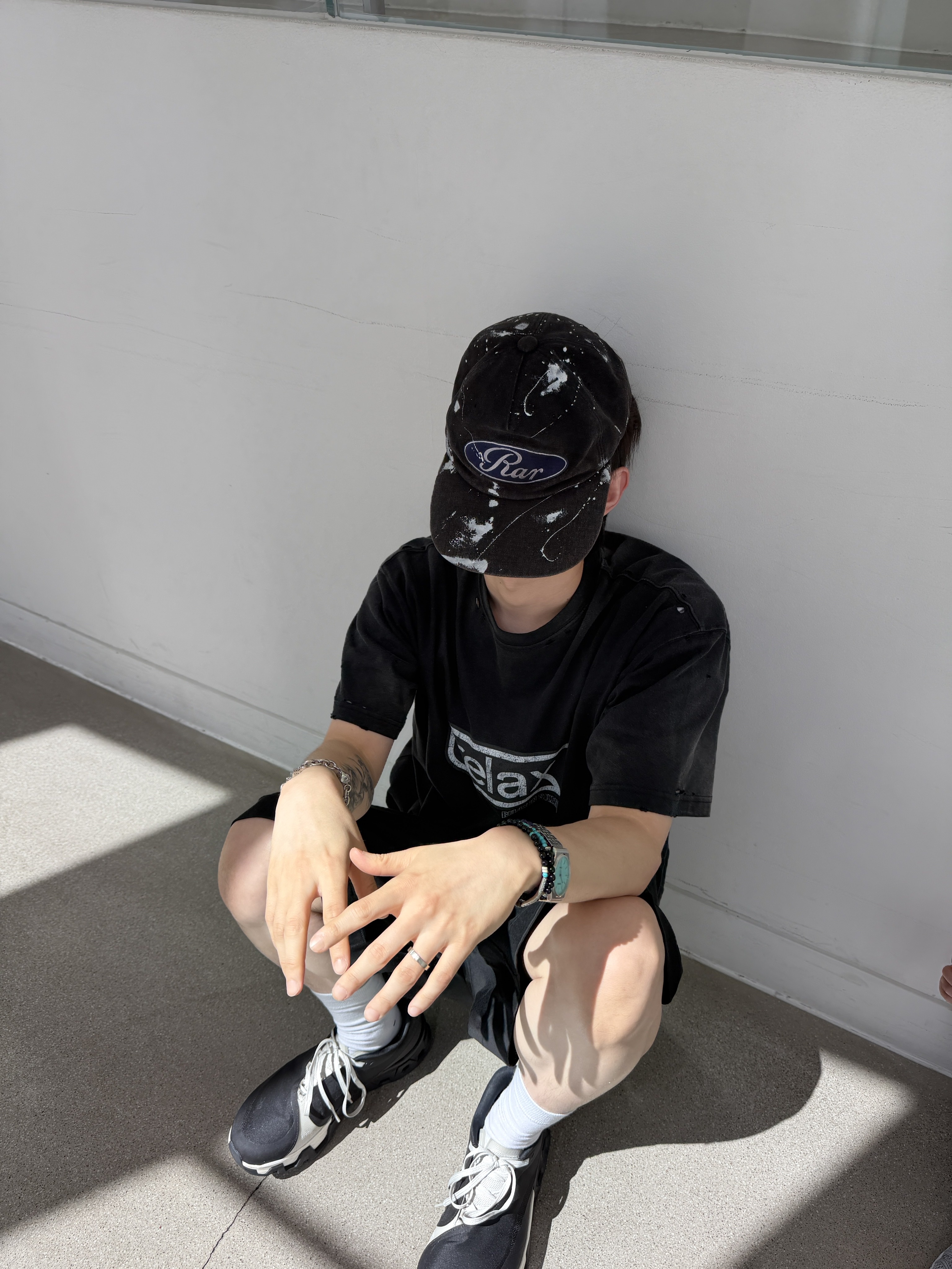Nonnod Relax T-Shirt Black, Casio MTP-B145D-2A1V 착용 스타일 - 4