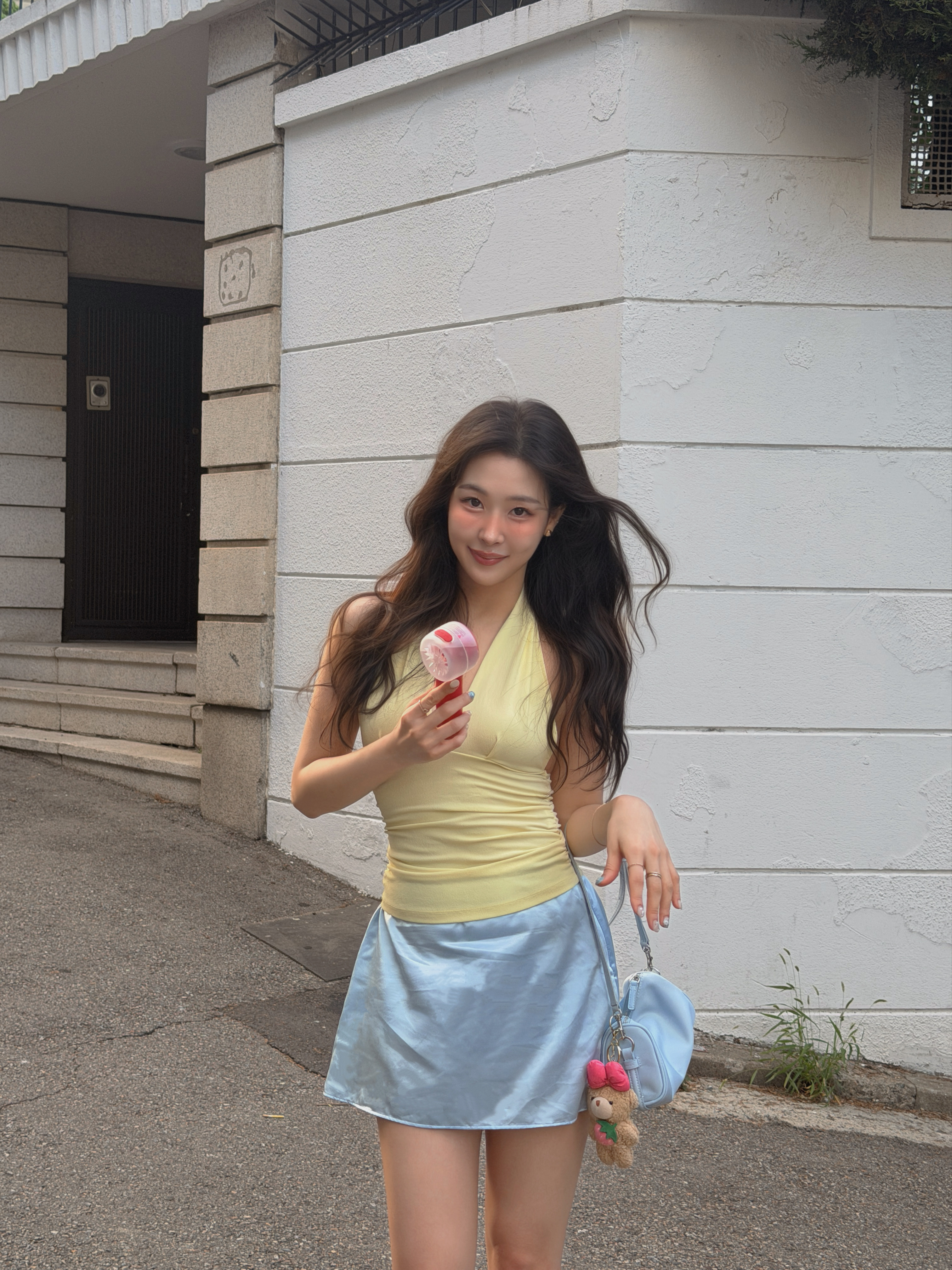 Coca-Cola Signature Portable Mist Handheld Fan (CO-WFS07R) 착용 스타일 - 3