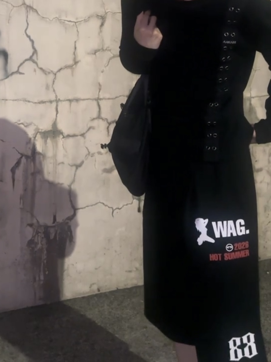 Aakam Side Eyelet Long Sleeve Dark Gray, NOMANUAL C.B String Bag Charcoal 착용 스타일 - 3