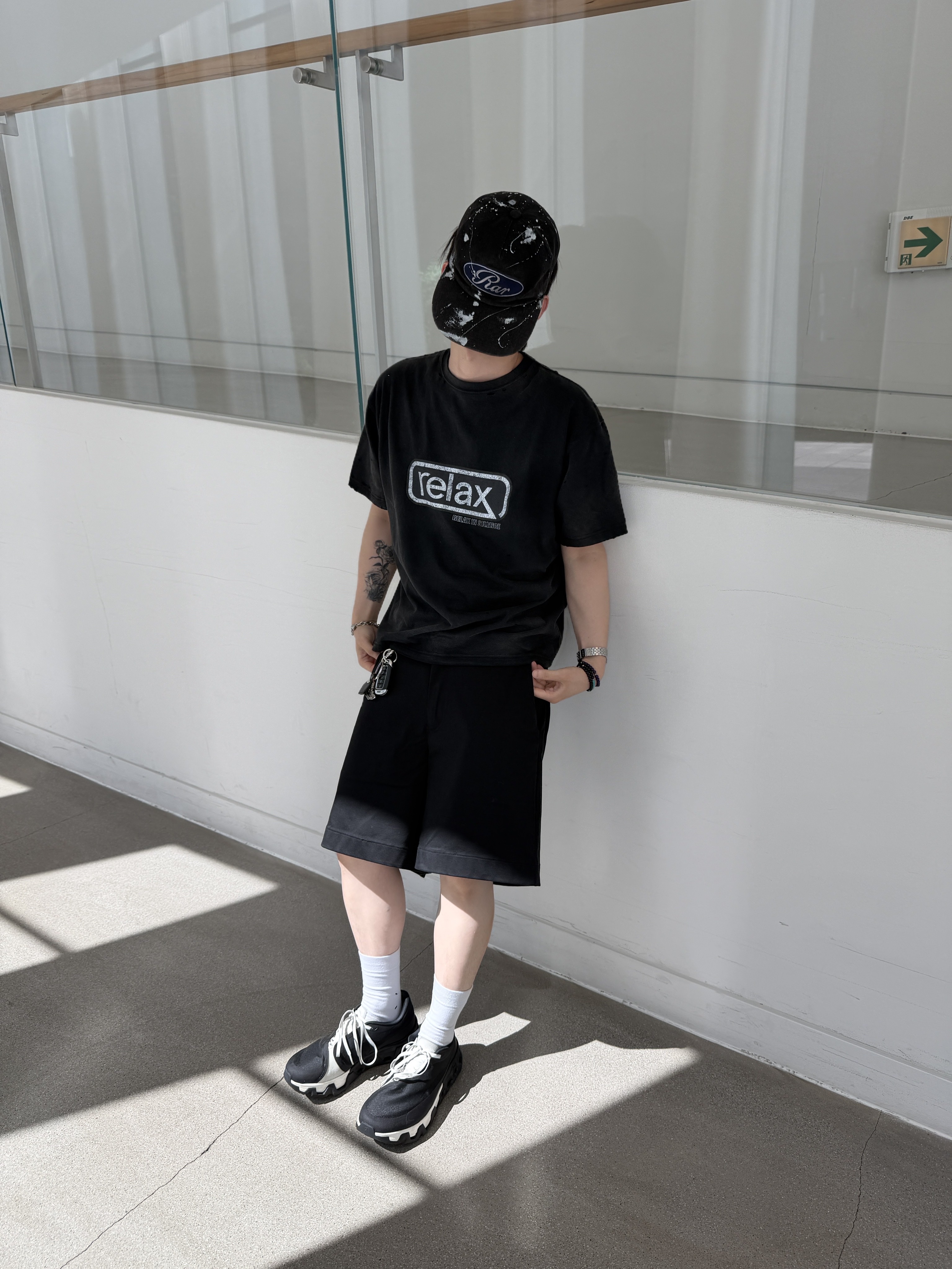 Nonnod Relax T-Shirt Black, Casio MTP-B145D-2A1V 착용 스타일 - 3