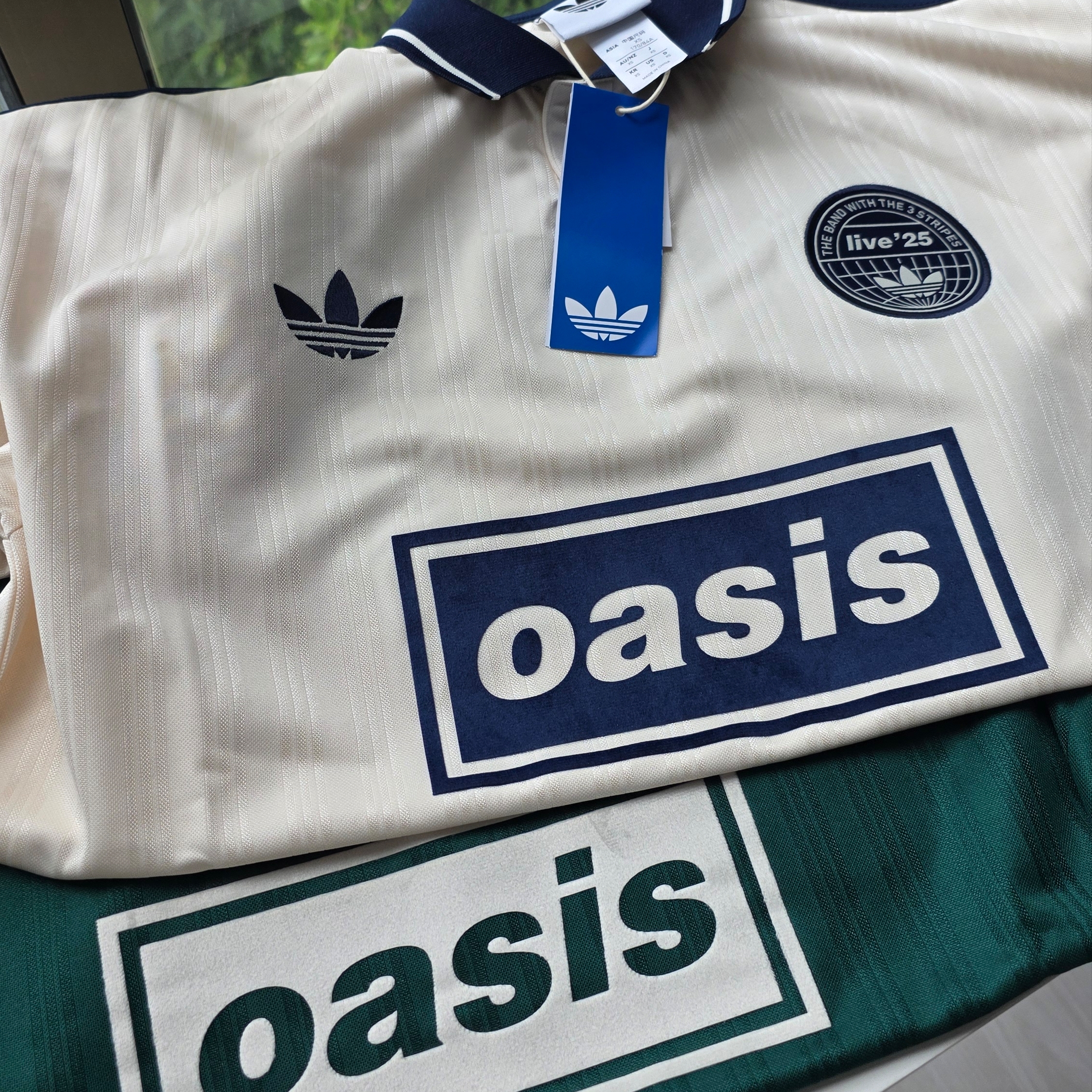 Adidas x Oasis Tour Jacquard Jersey Cream White Night Indigo - KR Sizing 착용 스타일 - 6