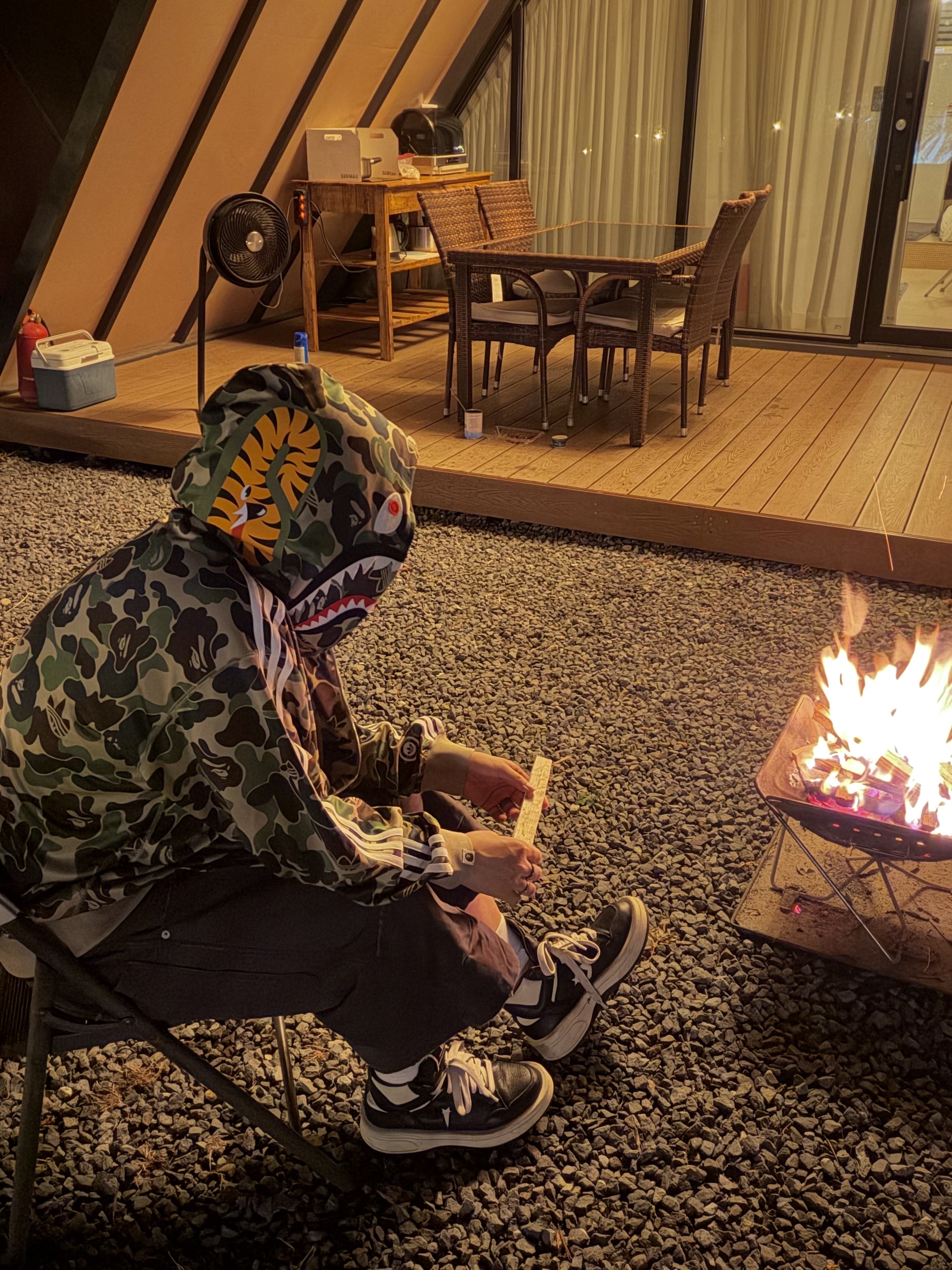 Adidas x BAPE Shark Track Hoodie Jacket Crew Green - KR Sizing, Converse x Drkshdw Turbowpn Black Cream 착용 스타일
