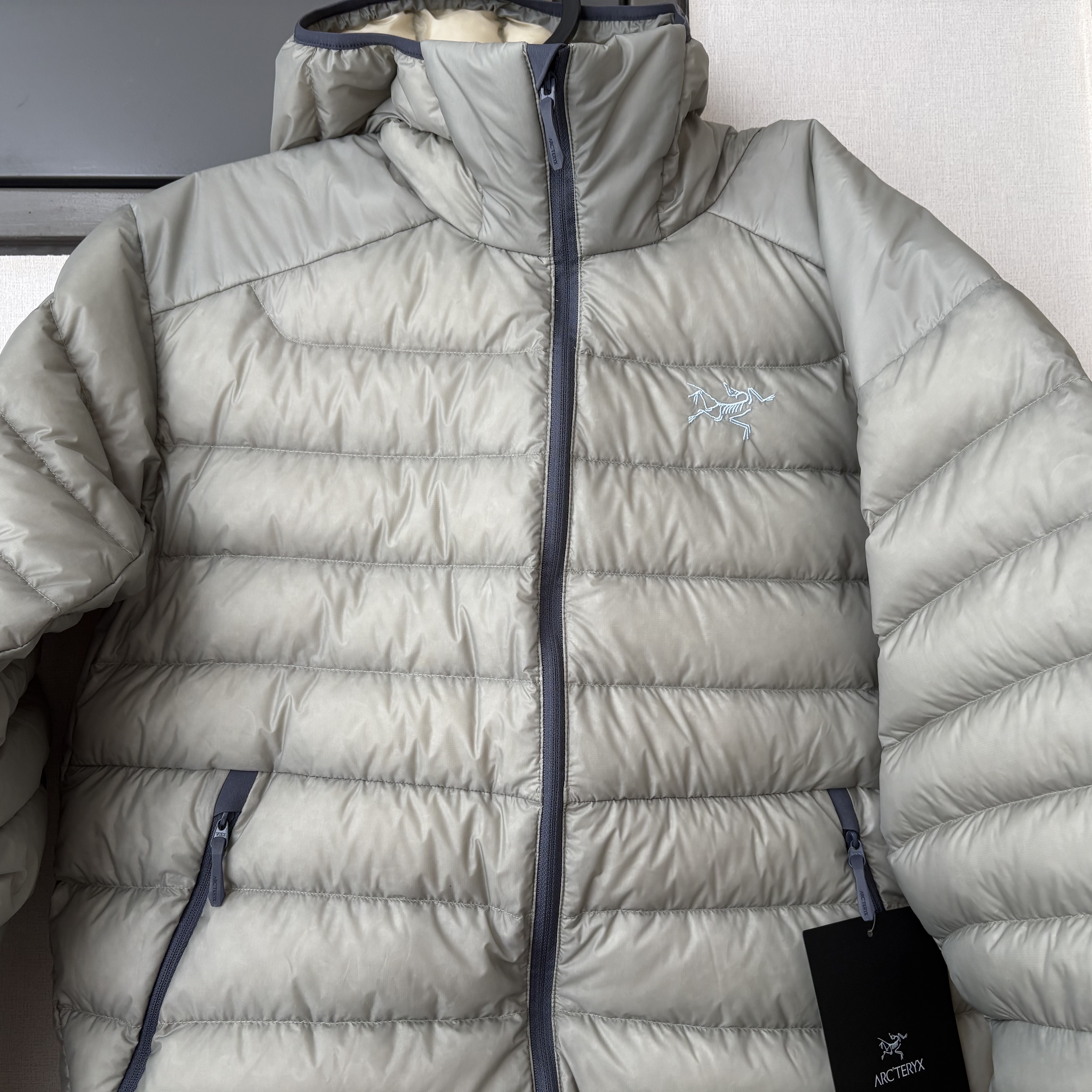 Arc'teryx Cerium Hoody Headwaters 착용 스타일