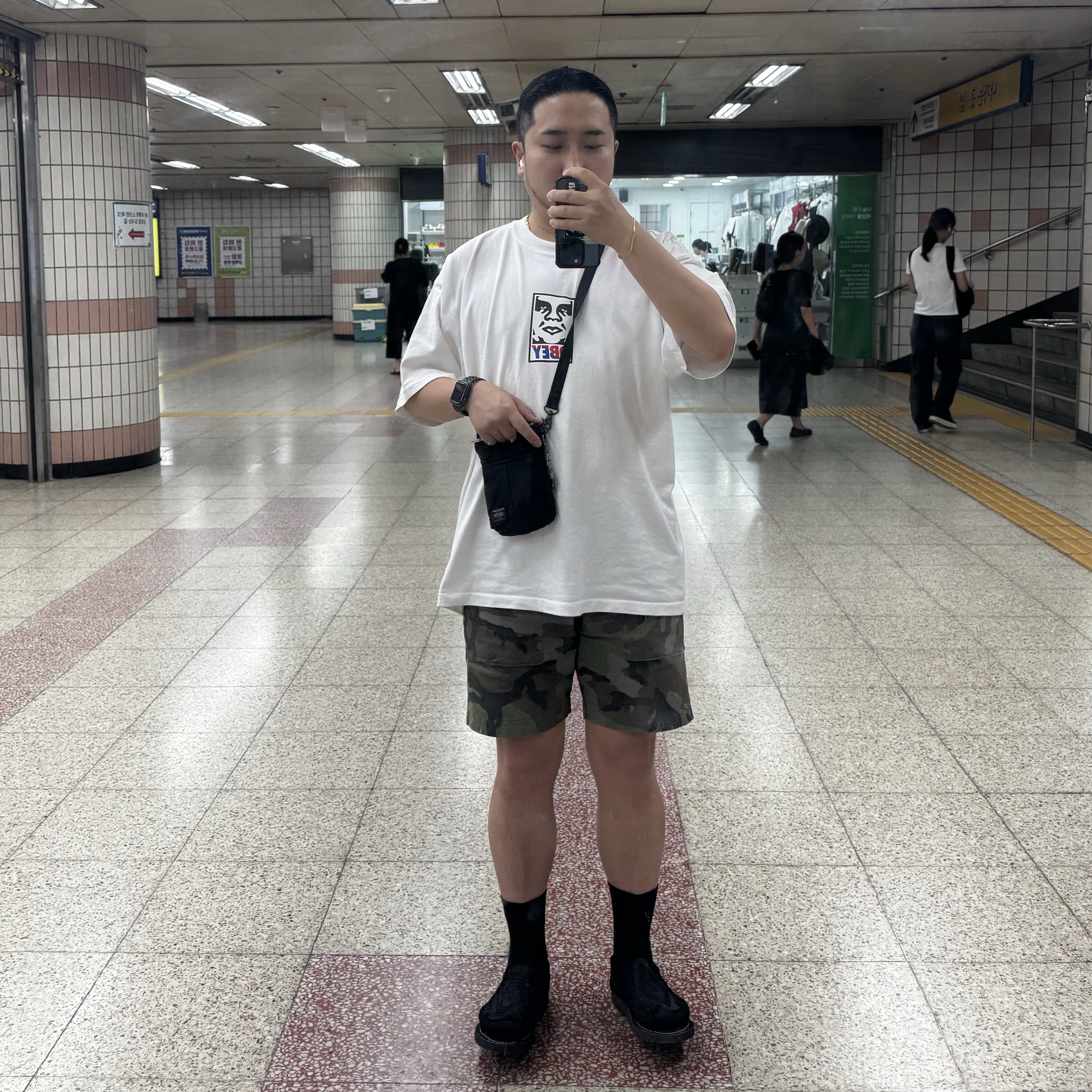 Chubasco Aztec Juan Black 착용 스타일