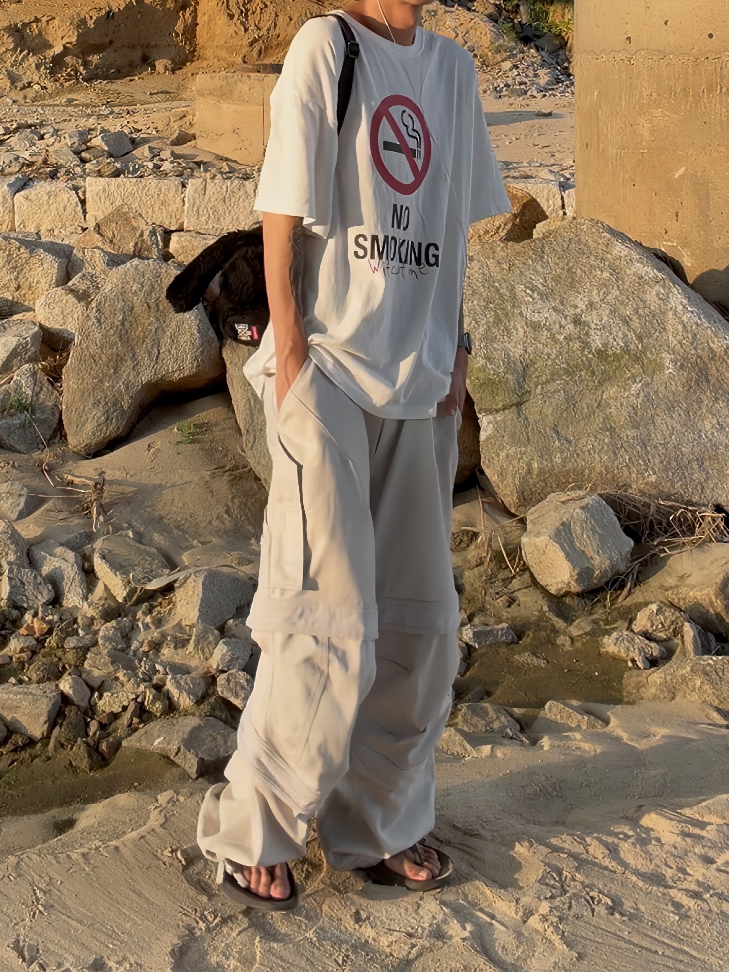 Supreme x Bounty Hunter Backpack Black - 23FW, Farfromwhat Far Layered Work Pants White 착용 스타일 - 3