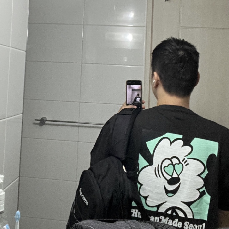 Human Made x Verdy Graphic T-Shirt Black - Seoul Store Exclusive, Supreme Backpack Black - 22SS 착용 스타일