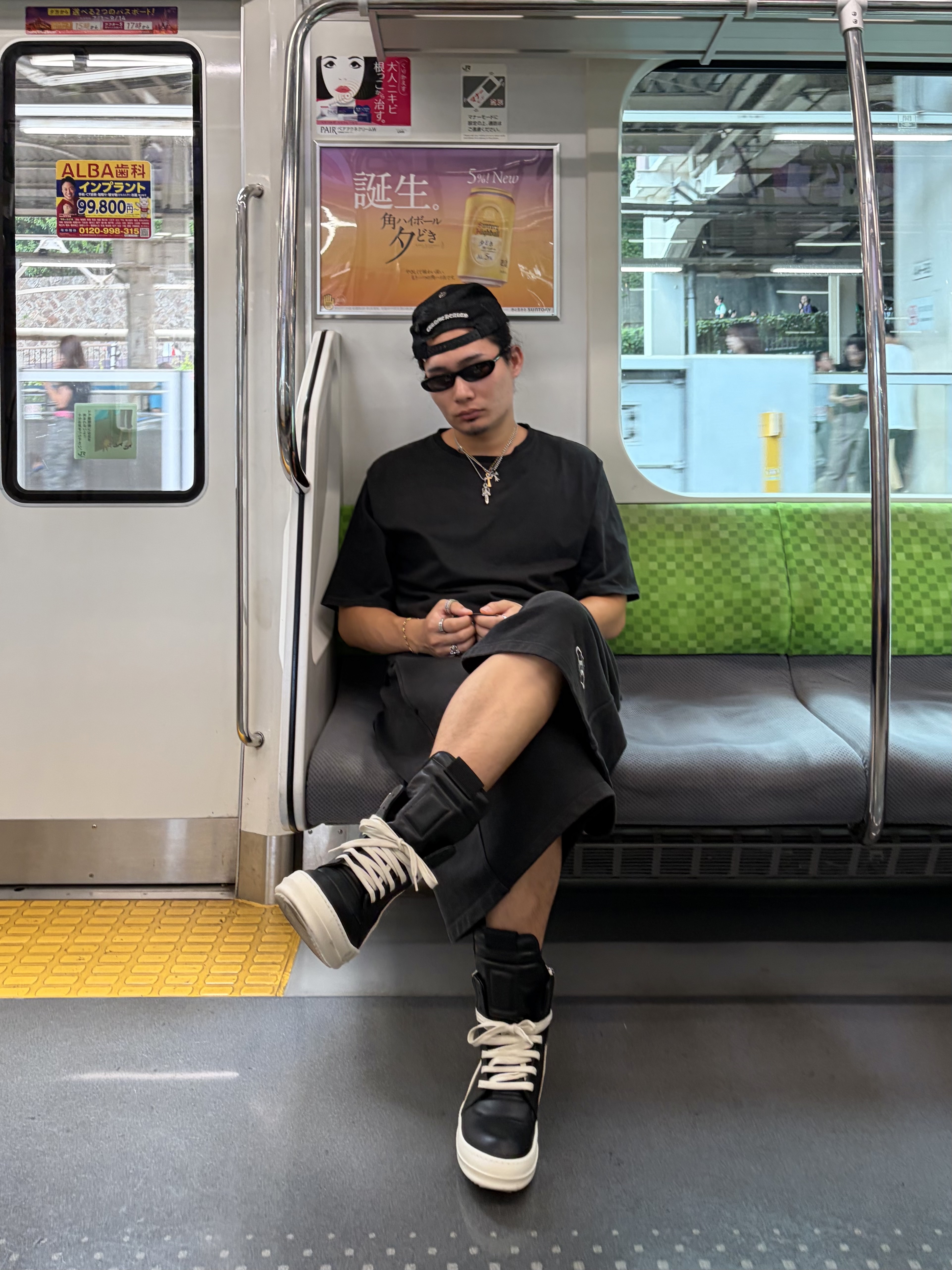 Rick Owens Mega Bumper Geobasket Black Milk, Chrome Hearts King Taco Foam Front Mesh Trucker Hat Black 착용 스타일 - 2