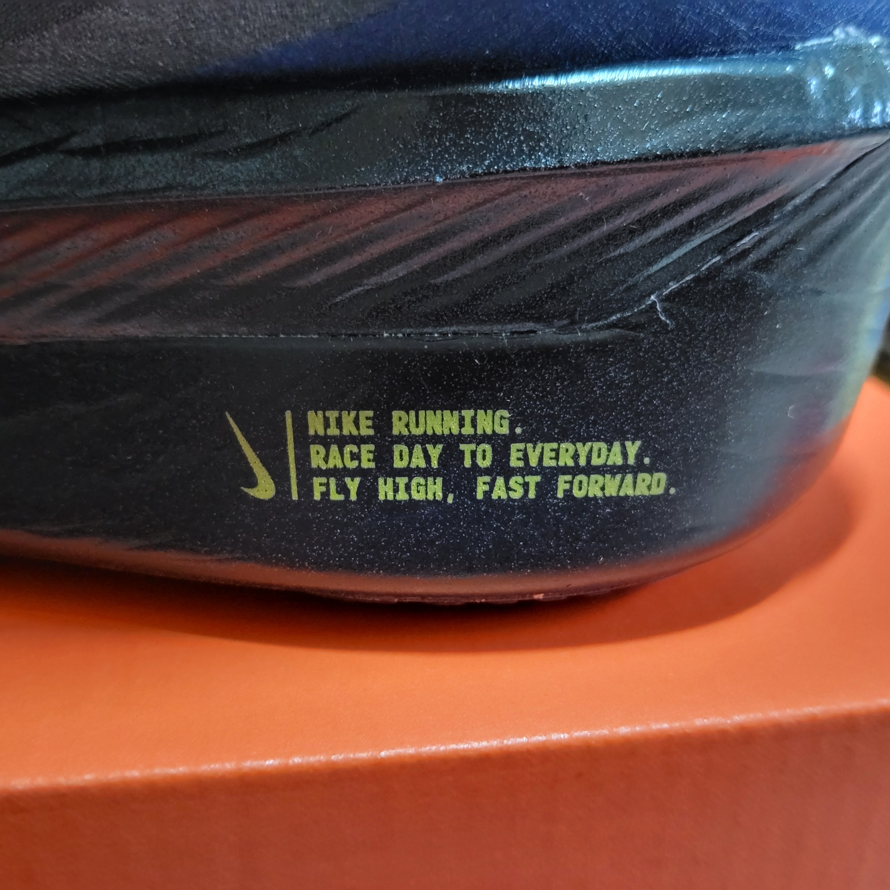 Nike Zoom Fly 6 Court Blue Burgundy Ash 착용 스타일 - 8
