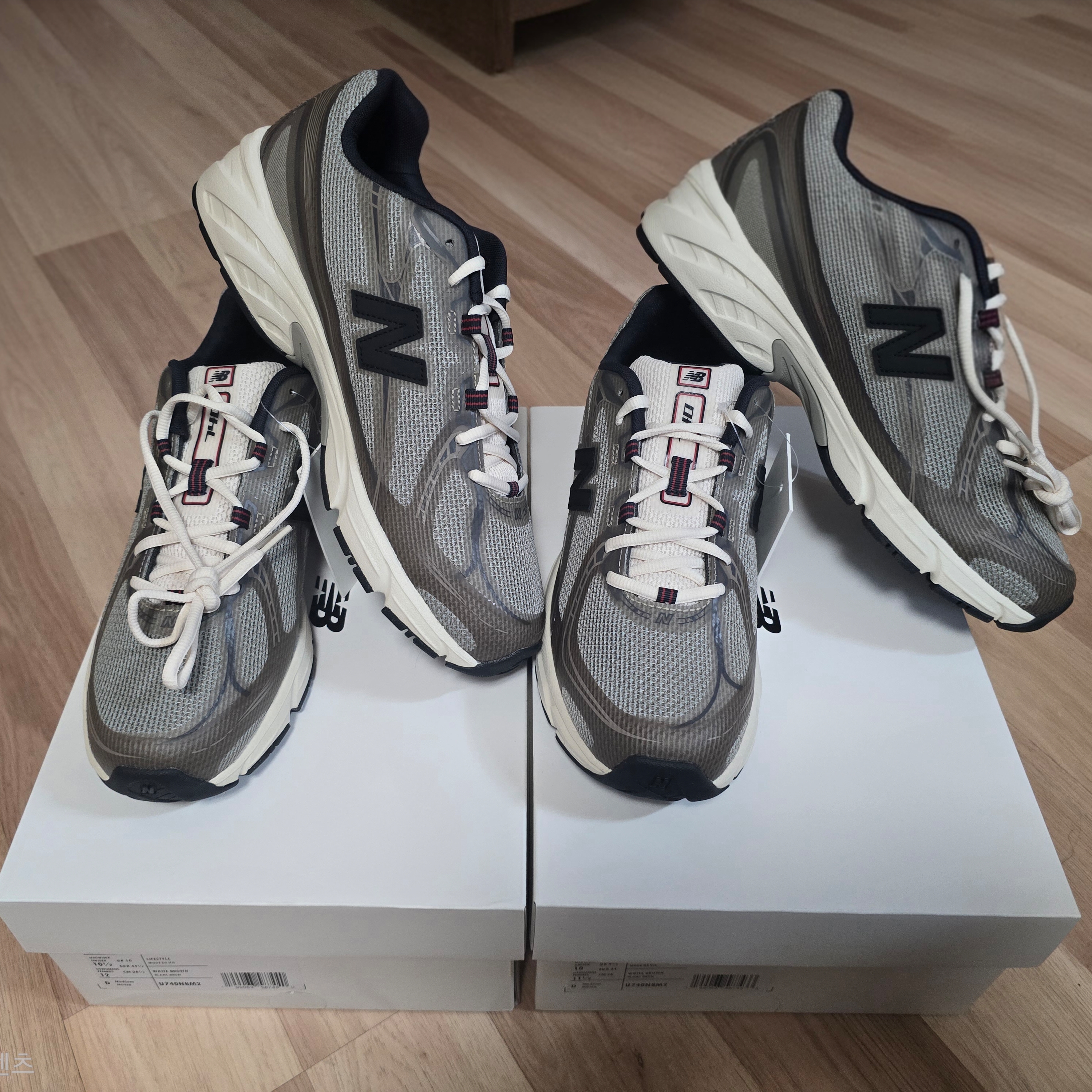 New Balance x JJJJound 740 Paper White Stoneware 착용 스타일