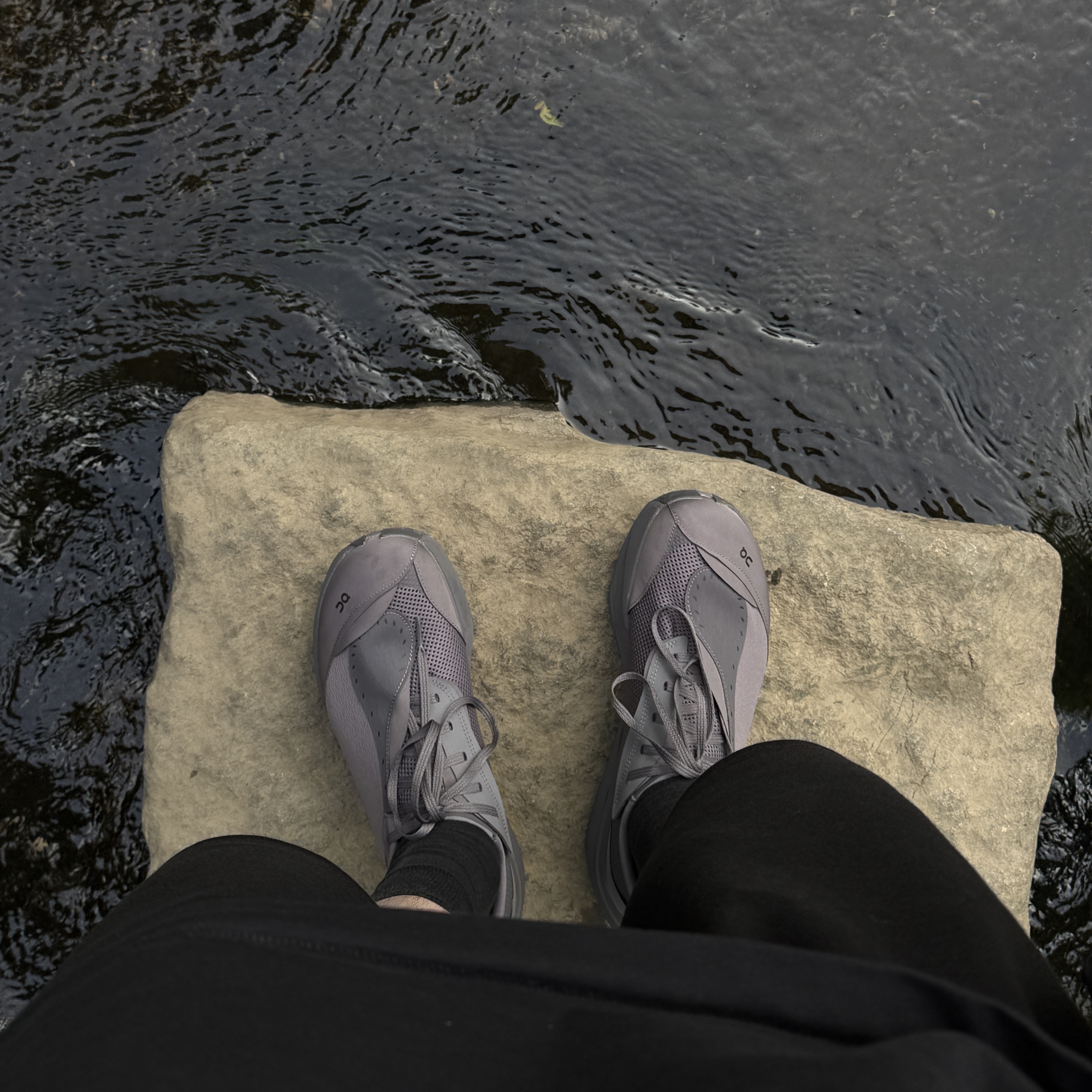 On Running x Post Archive Faction (Paf) Cloudboom Volt Ember Pebble 착용 스타일
