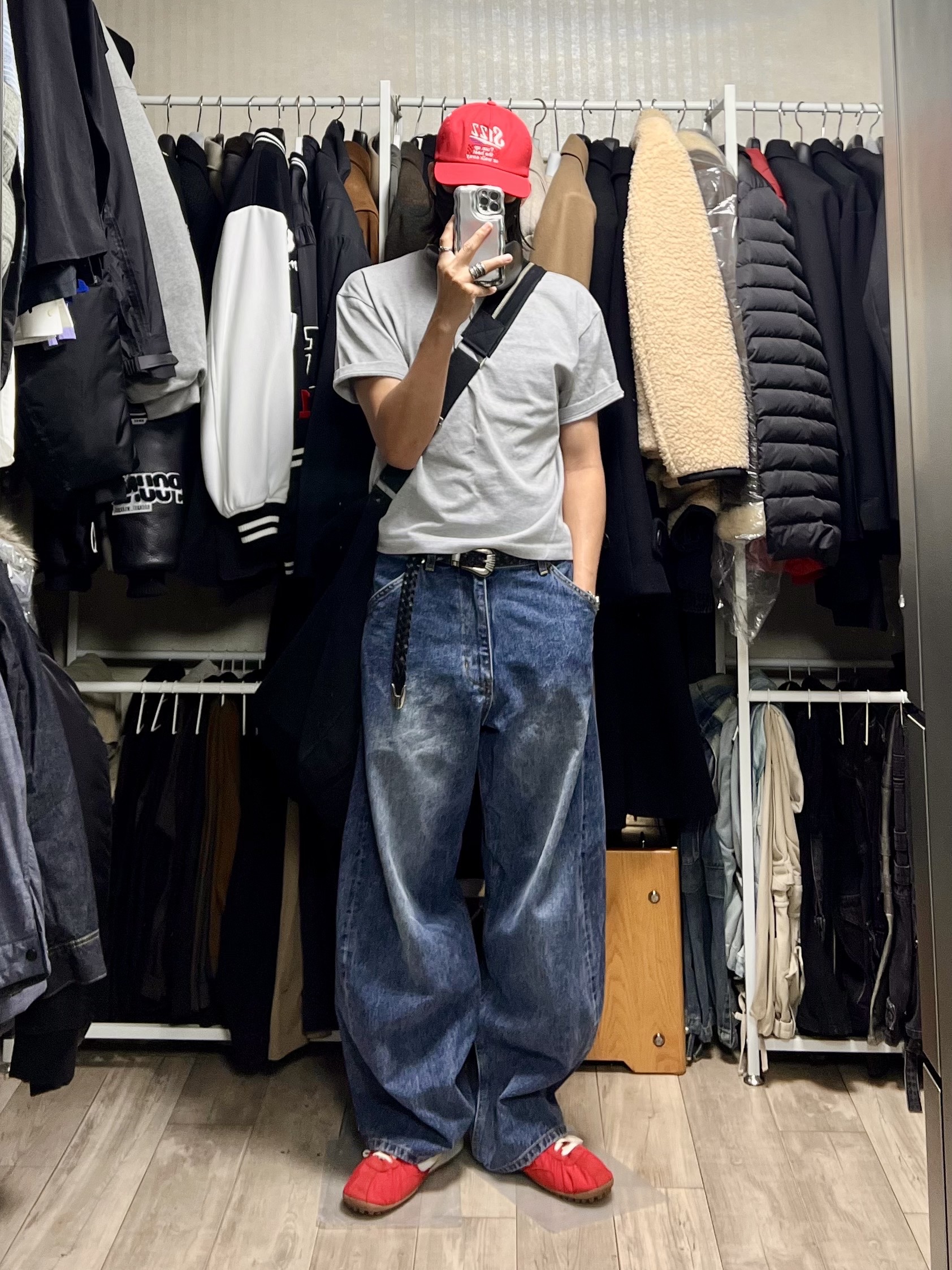 Nike x Jacquemus Moon Shoe SP University Red and Bicycle Yellow 착용 스타일
