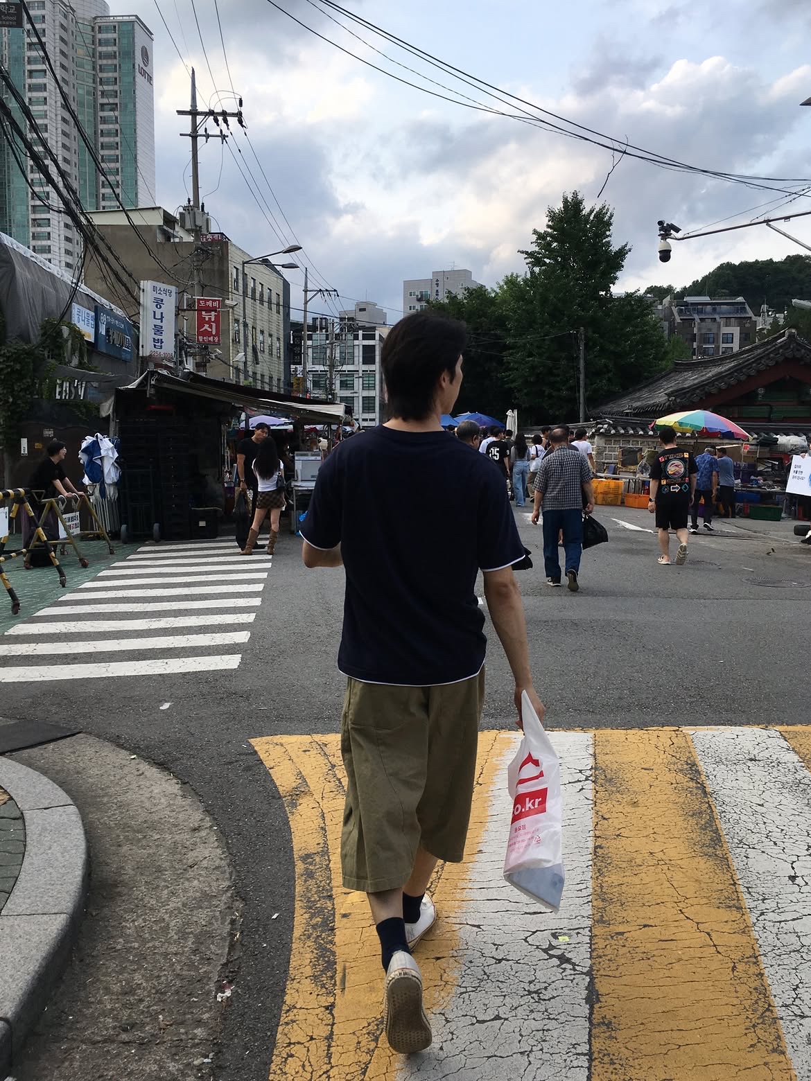 SPORT CHAMBER Pulse Logo T-Shirt Navy 착용 스타일 - 3