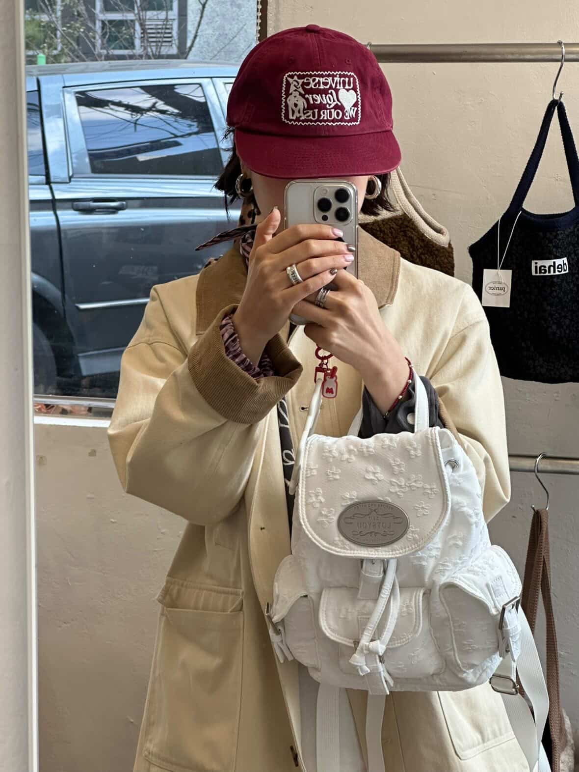 UNIVERSE GARMENT Universe Lover Patch Washing Cap Burgundy 착용 스타일