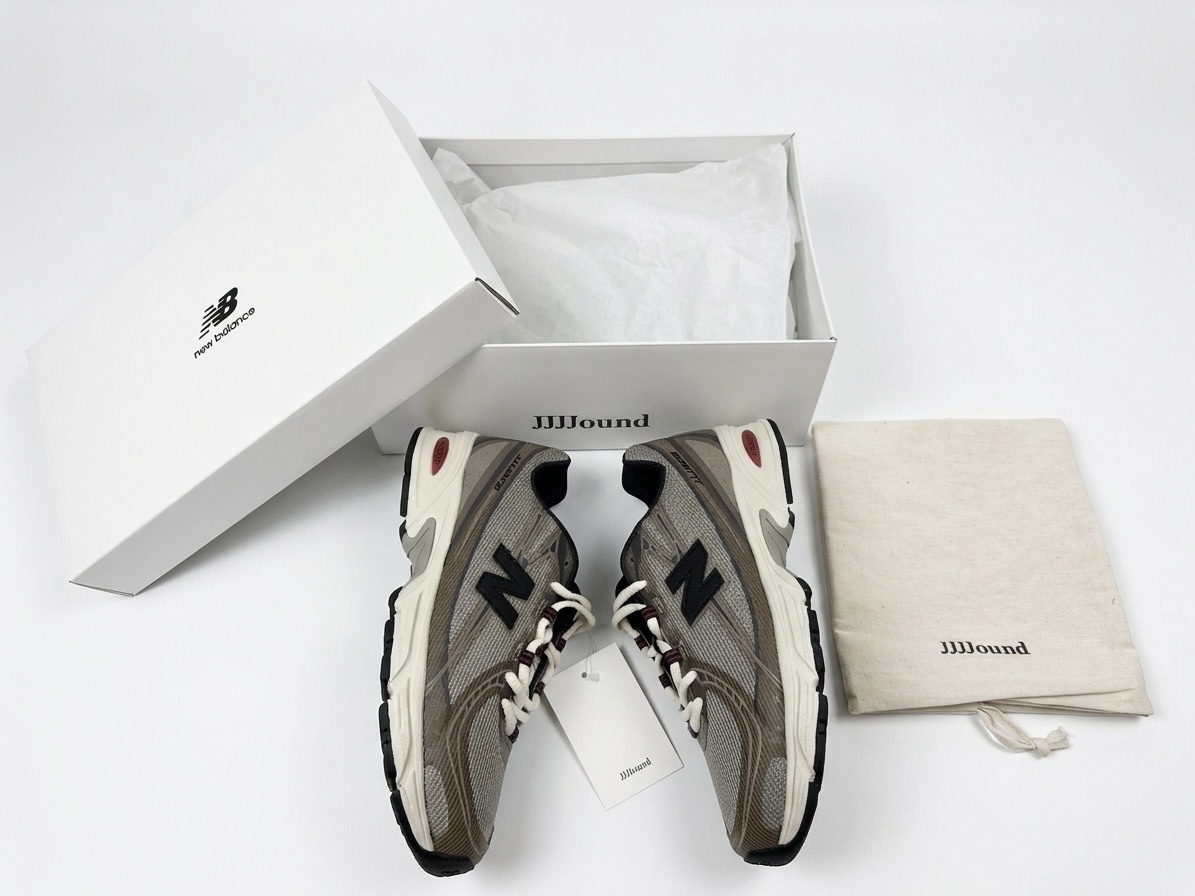 New Balance x JJJJound 740 Paper White Stoneware 착용 스타일