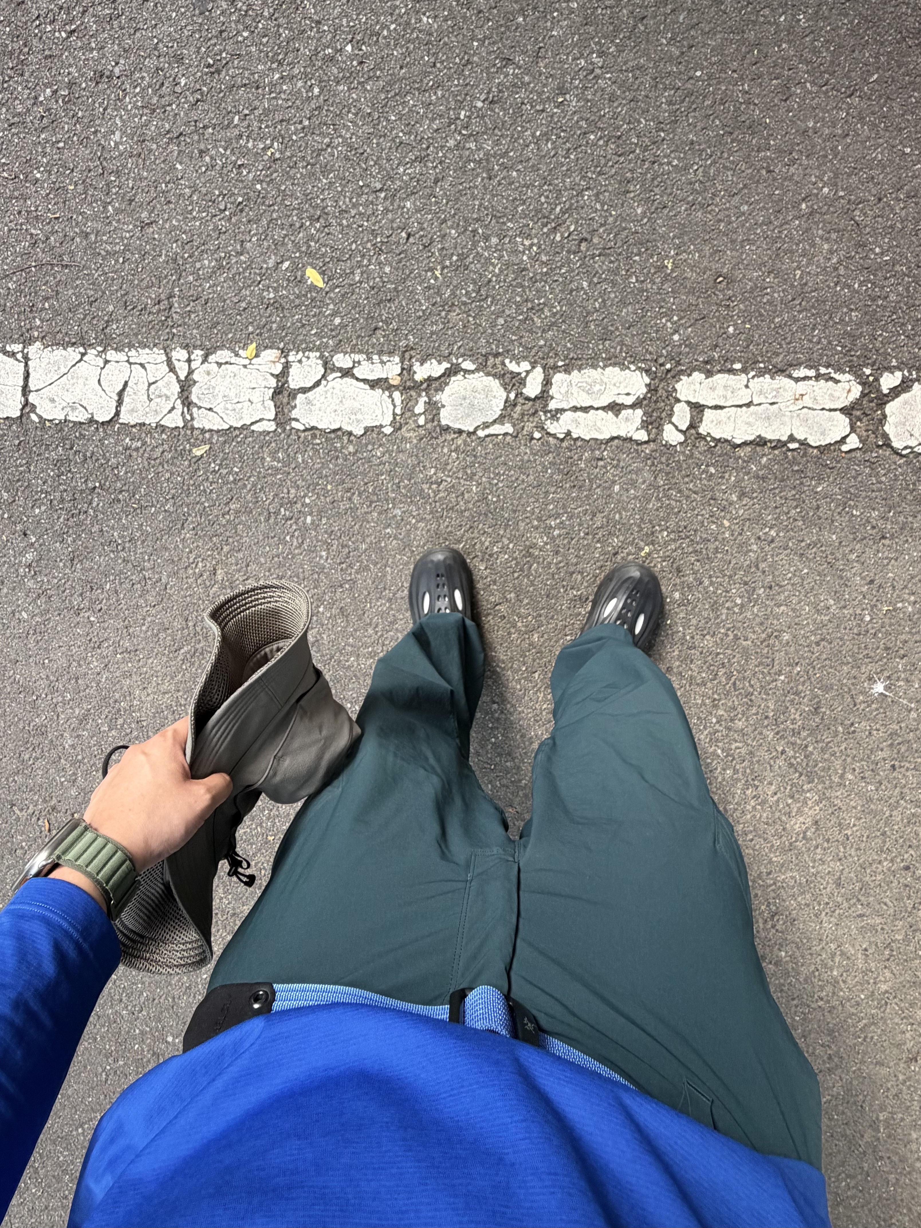 Hoka Hopara 2 Barley Oat Milk, Arc'teryx Rampart Pants Labyrinth 착용 스타일 - 3