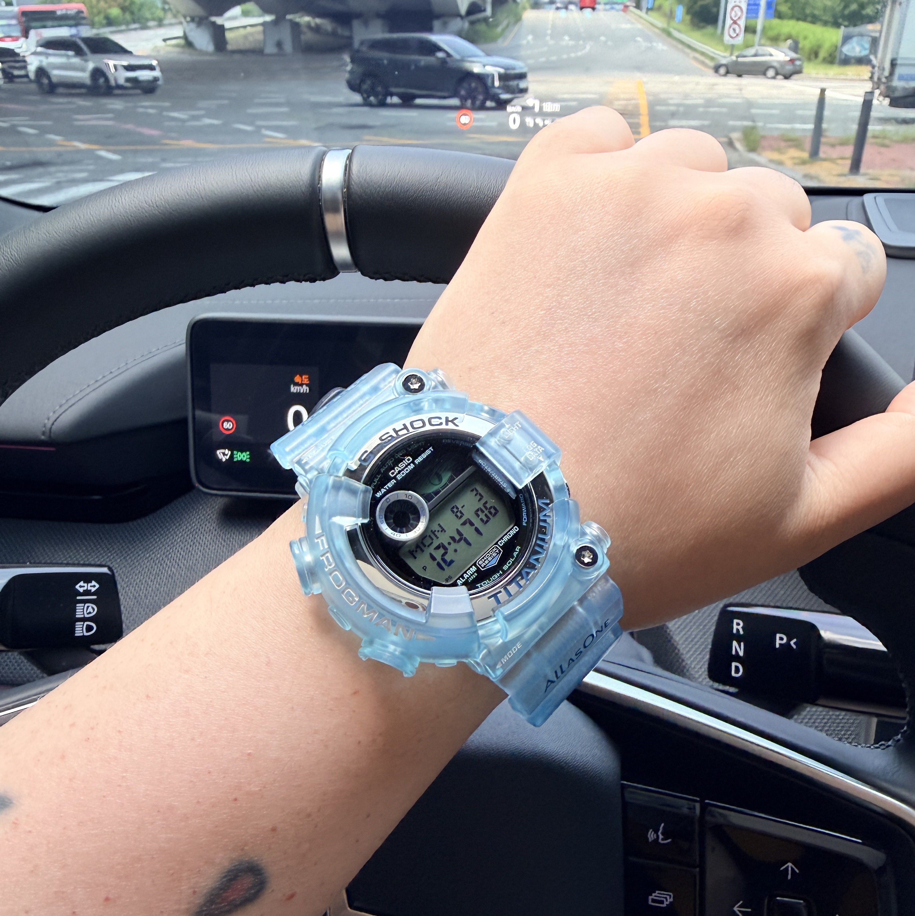 Casio G-Shock x ICERC Japan GW-8202K-2JR 착용 스타일 - 3