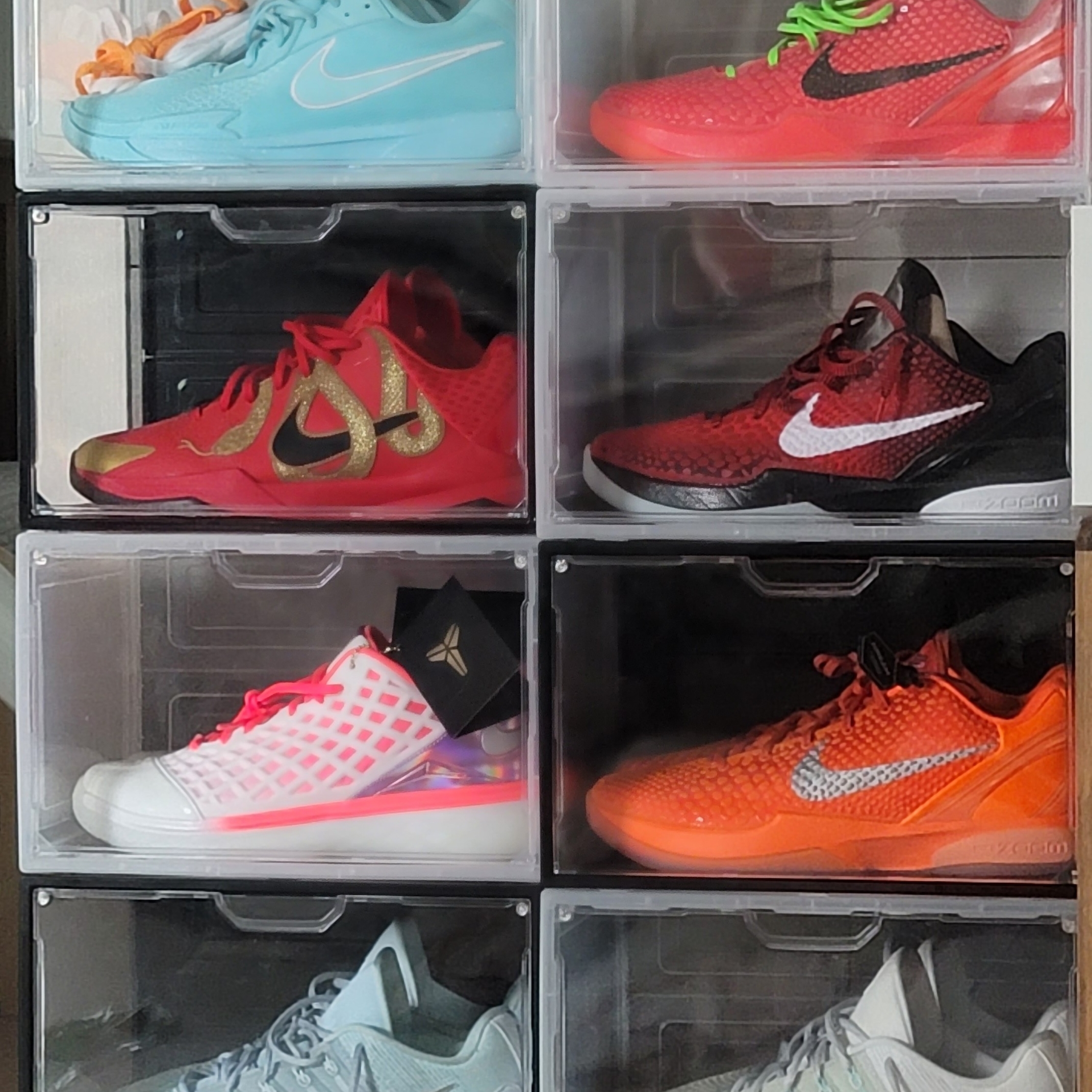 Nike Kobe 3 Low Protro Sail and Hot Punch 착용 스타일 - 2