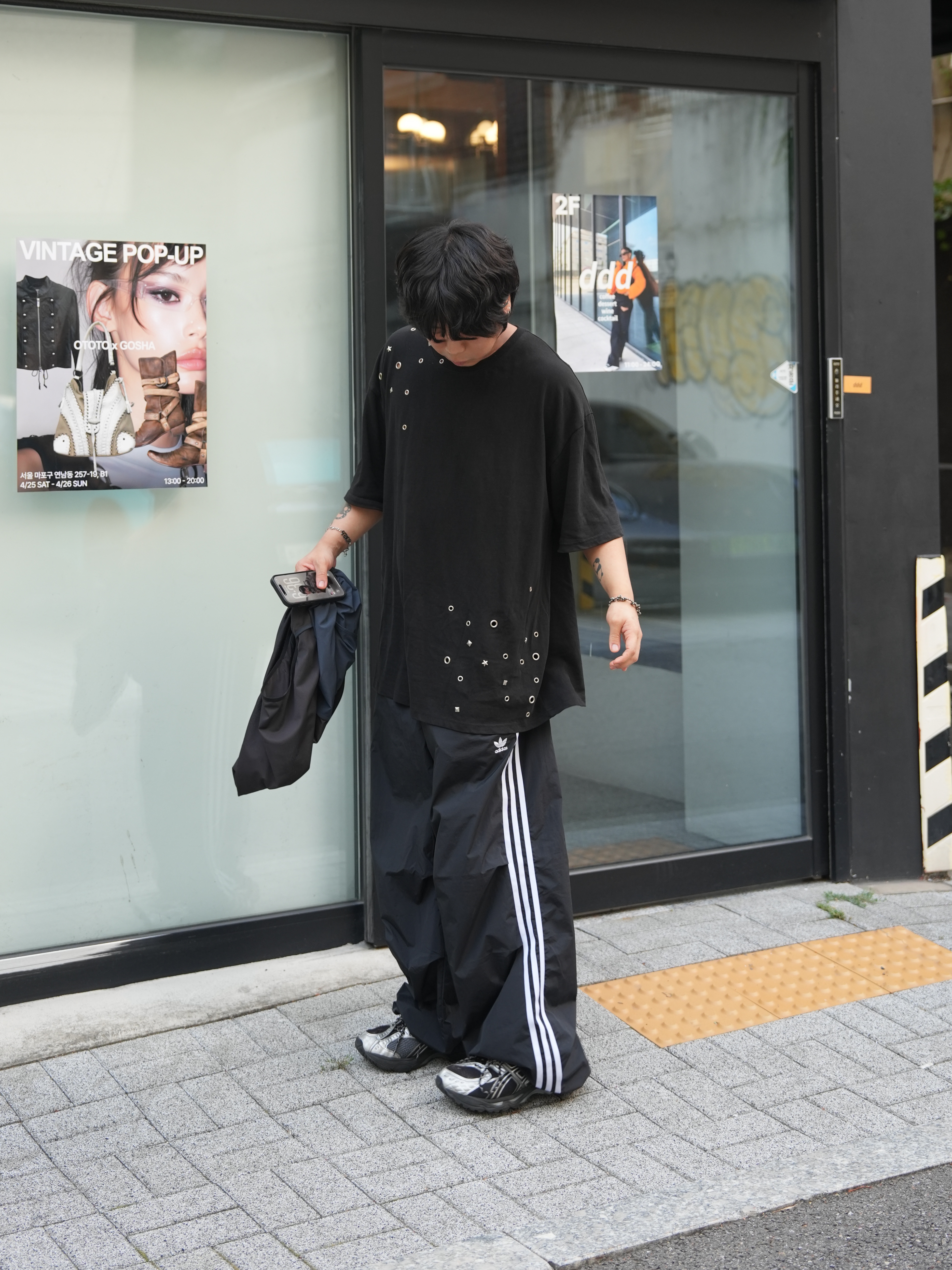 (W) Adidas 3-Stripes Woven Parachute Pants Black - KR Sizing 착용 스타일 - 3
