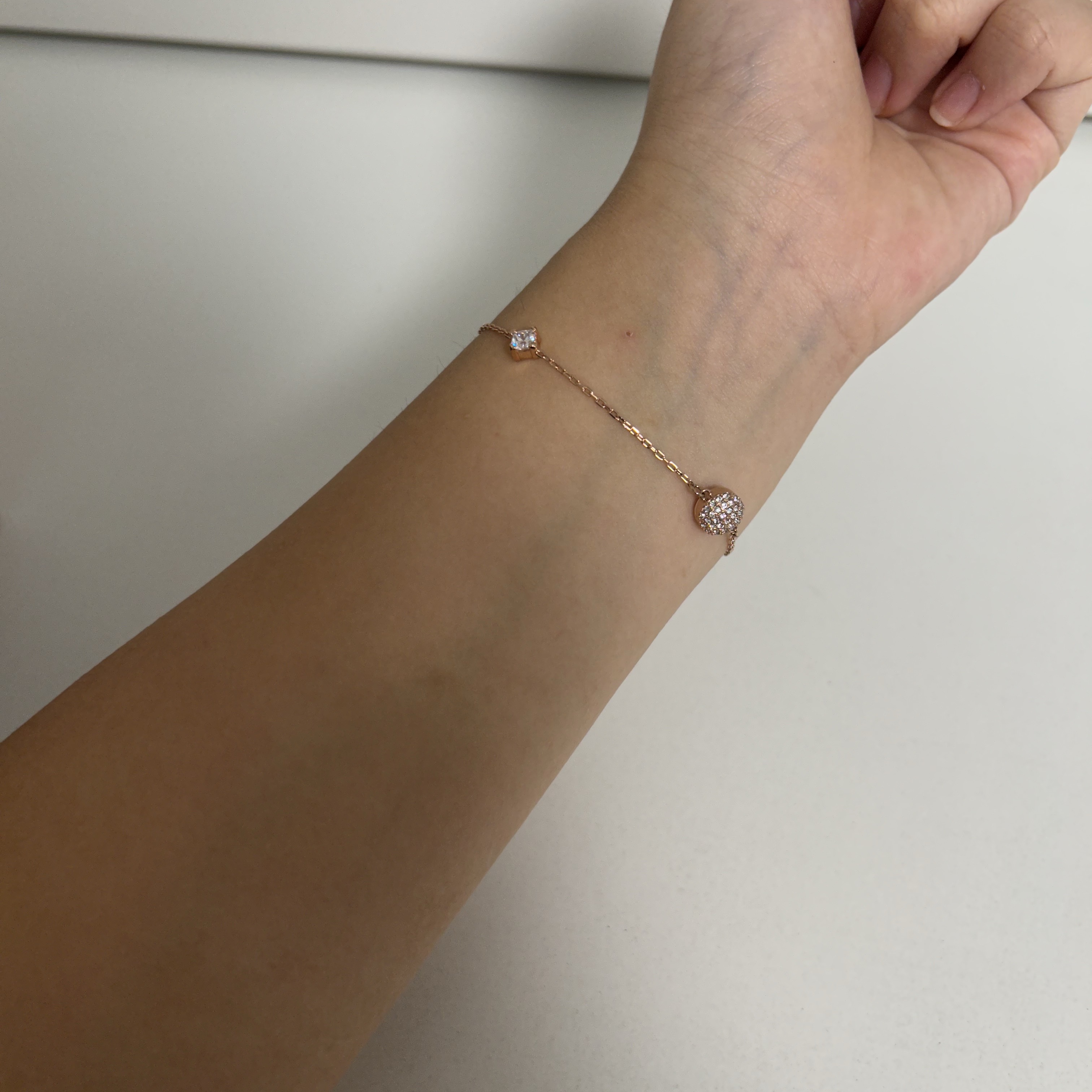 (W) Swarovski Dazzling Swan Bracelet Pink Rose Gold Plated 착용 스타일 - 3