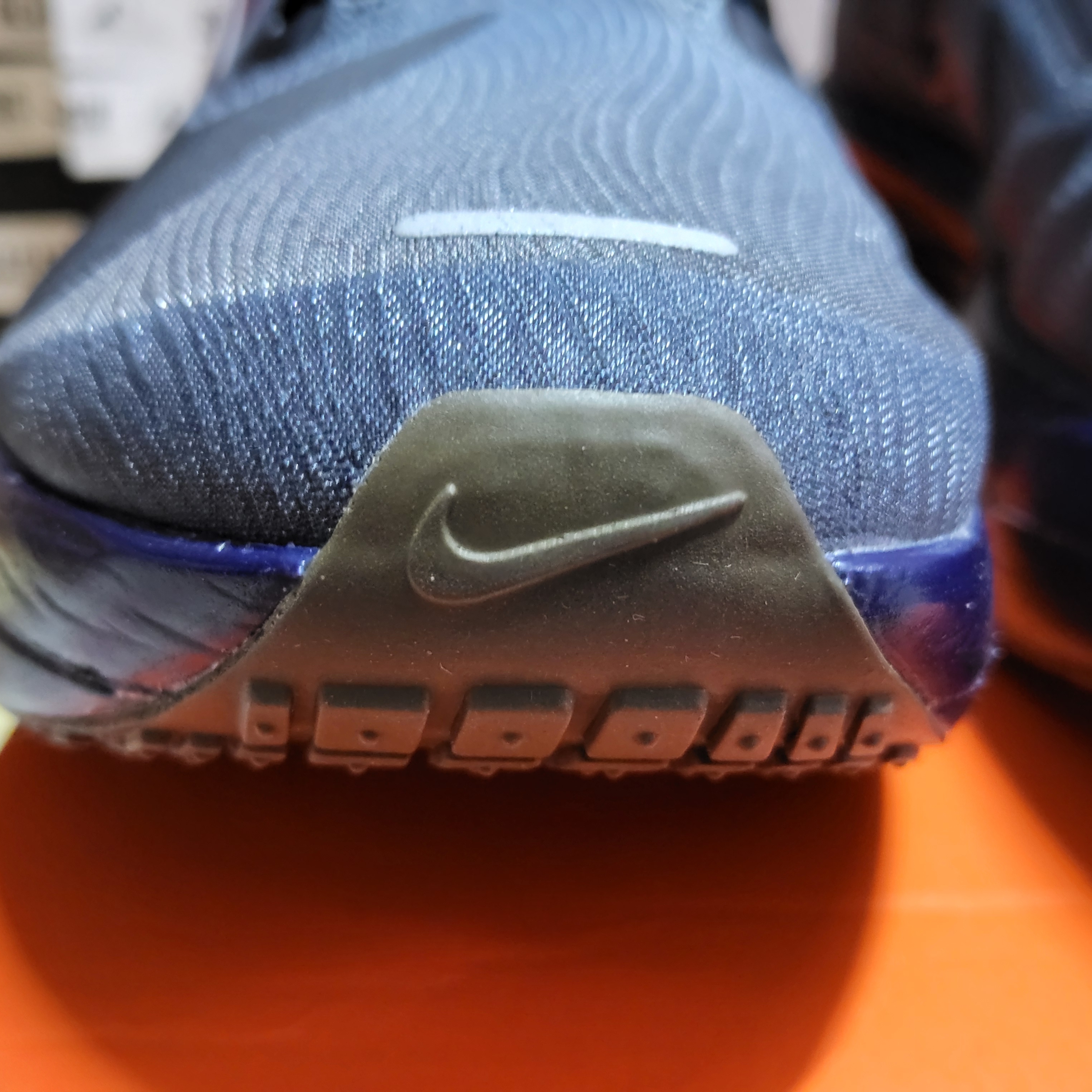 Nike Zoom Fly 6 Court Blue Burgundy Ash 착용 스타일 - 5