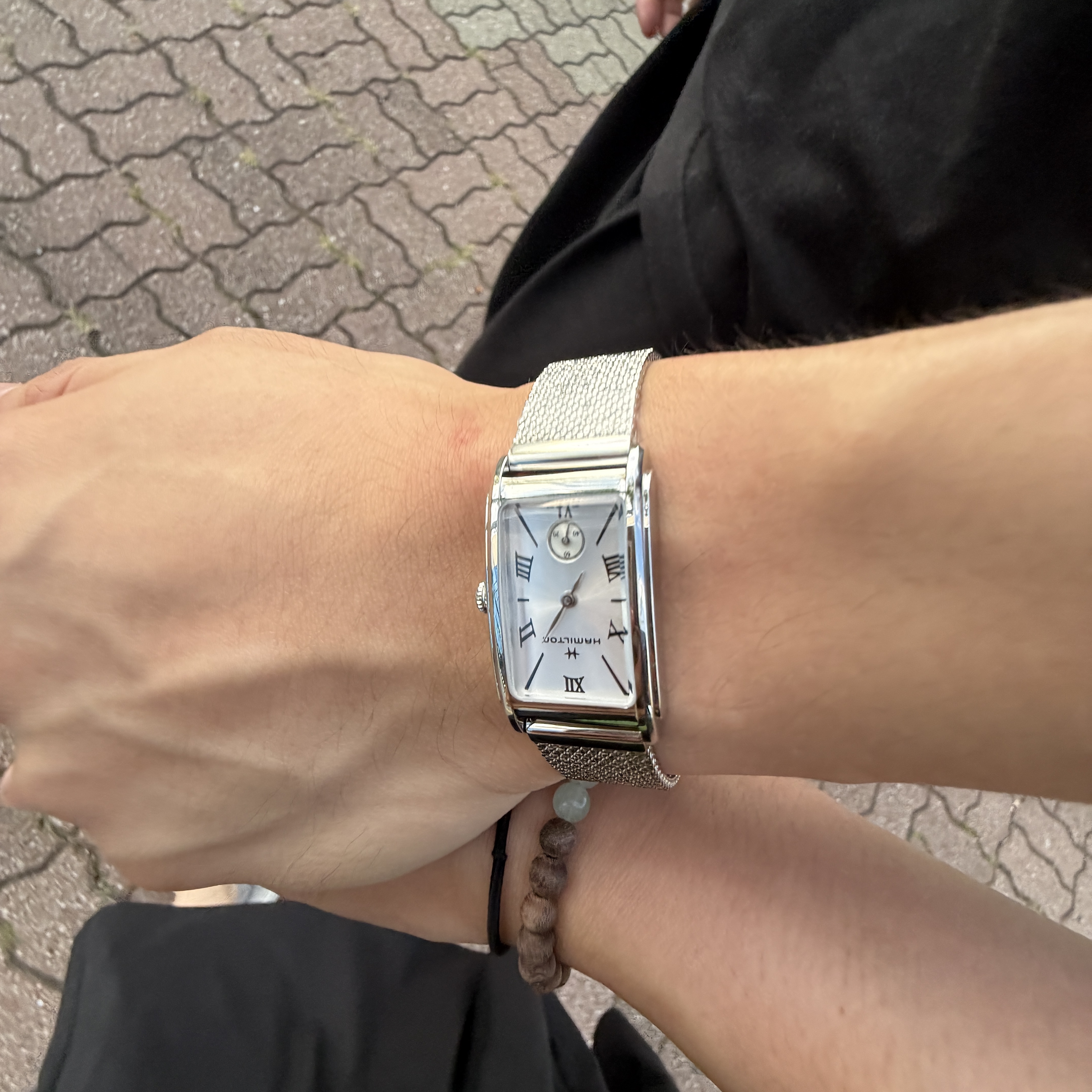 (W) Hamilton American Classic Ardmore Small Quartz Stainless Steel Silver 착용 스타일