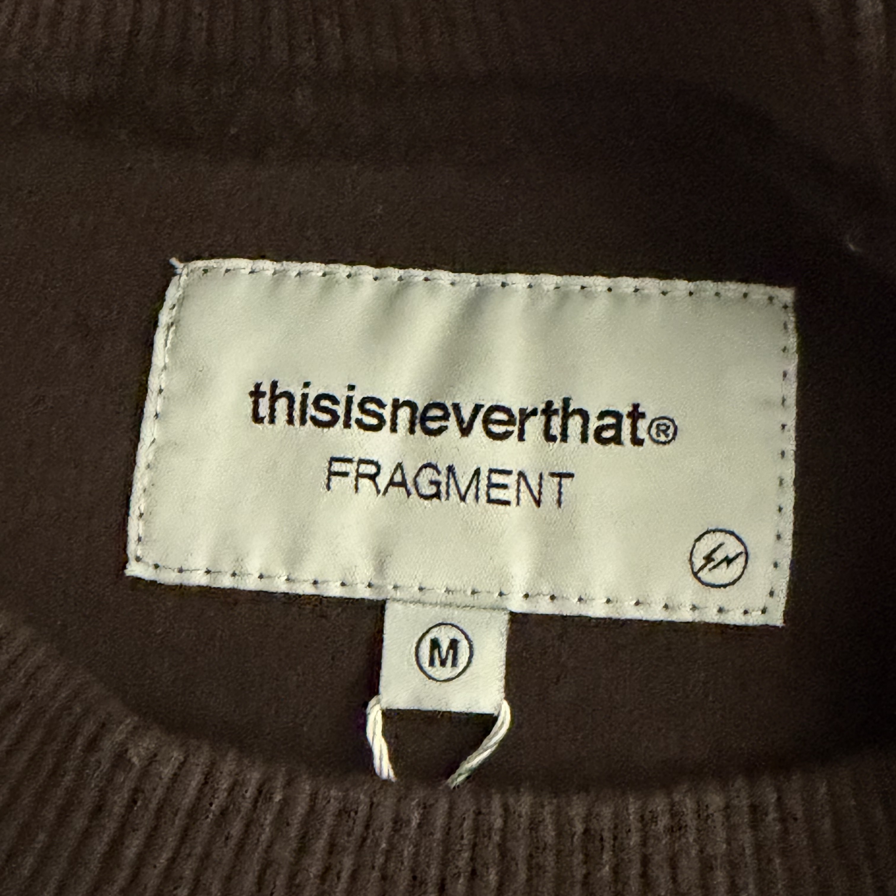 thisisneverthat x Fragment Design Crewneck Off Black 착용 스타일 - 3
