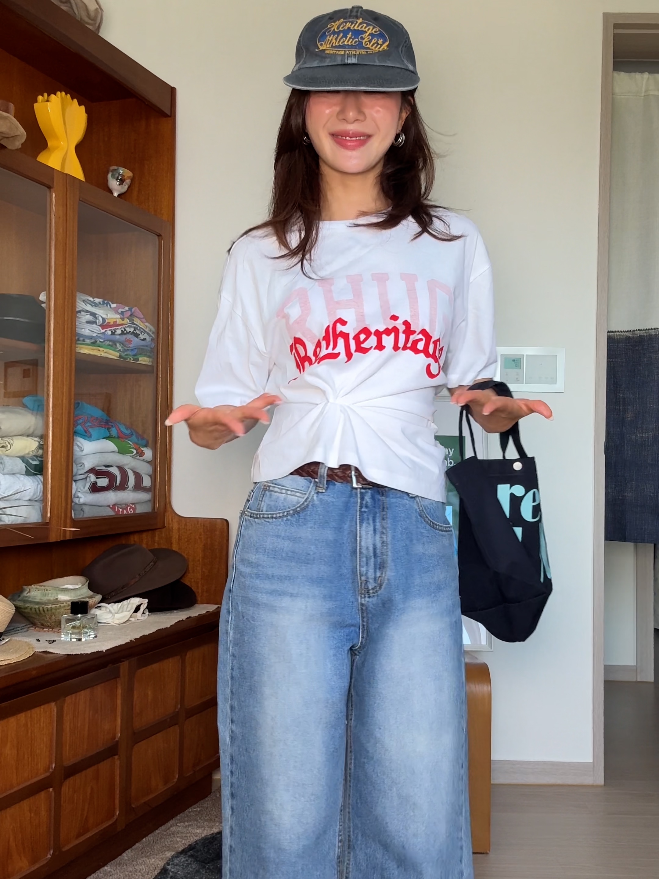 UNIVERSE GARMENT Two Side Print T-Shirt Red 착용 스타일 - 2