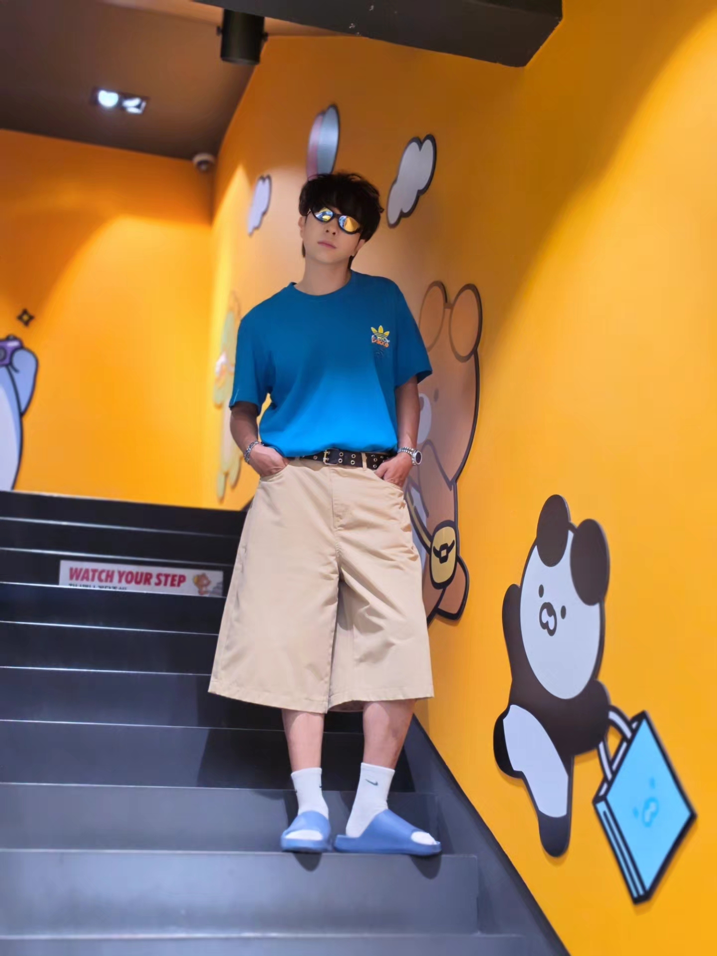 Palace x Adidas Nature T-Shirt Mystery Petrol - 22SS, Nike Calm 2.0 Slides Diffused Blue 착용 스타일 - 6