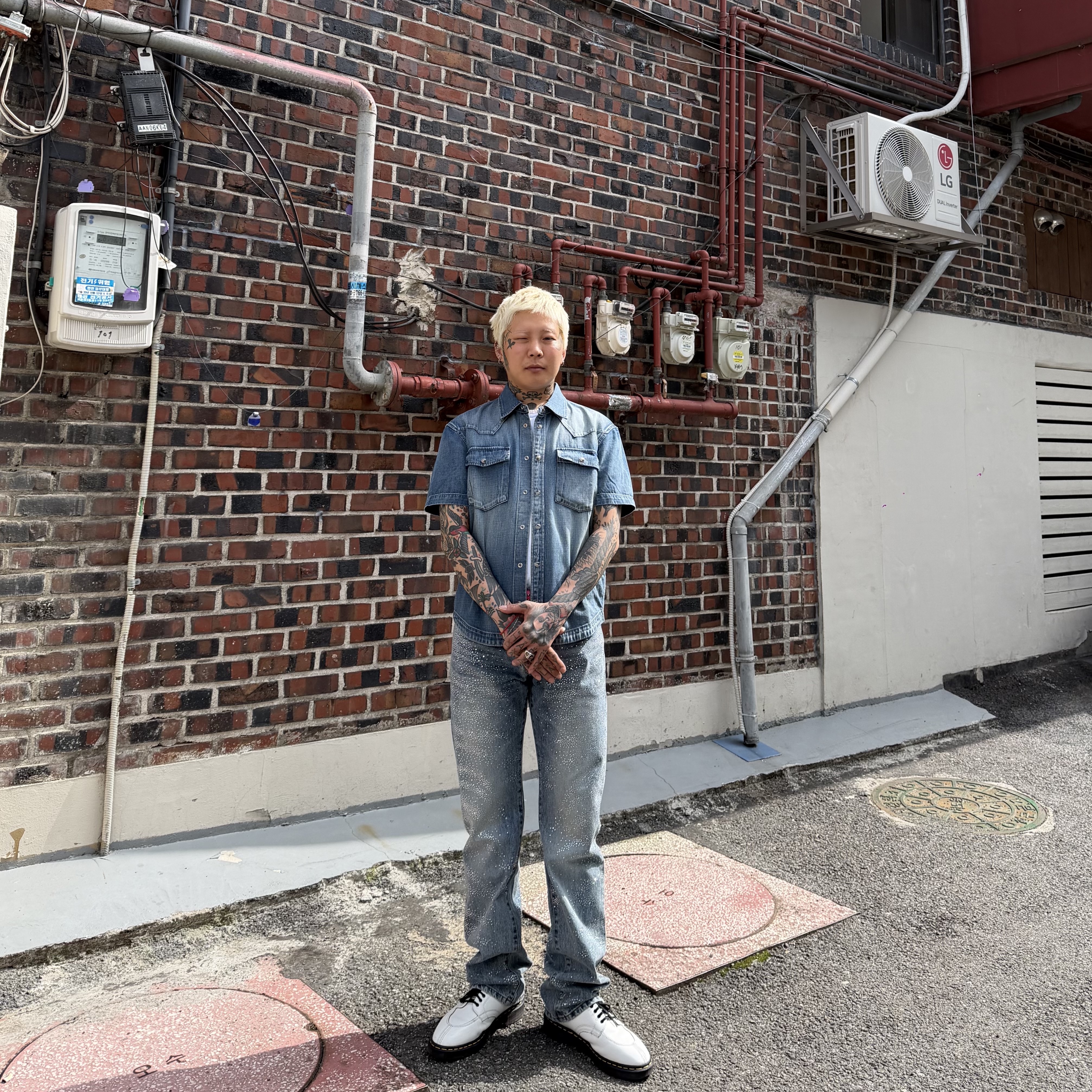 NOFAKESHIT Bust Down PB, Dr. Martens Reeder Wyoming Leather Utility Shoes Black 착용 스타일 - 2