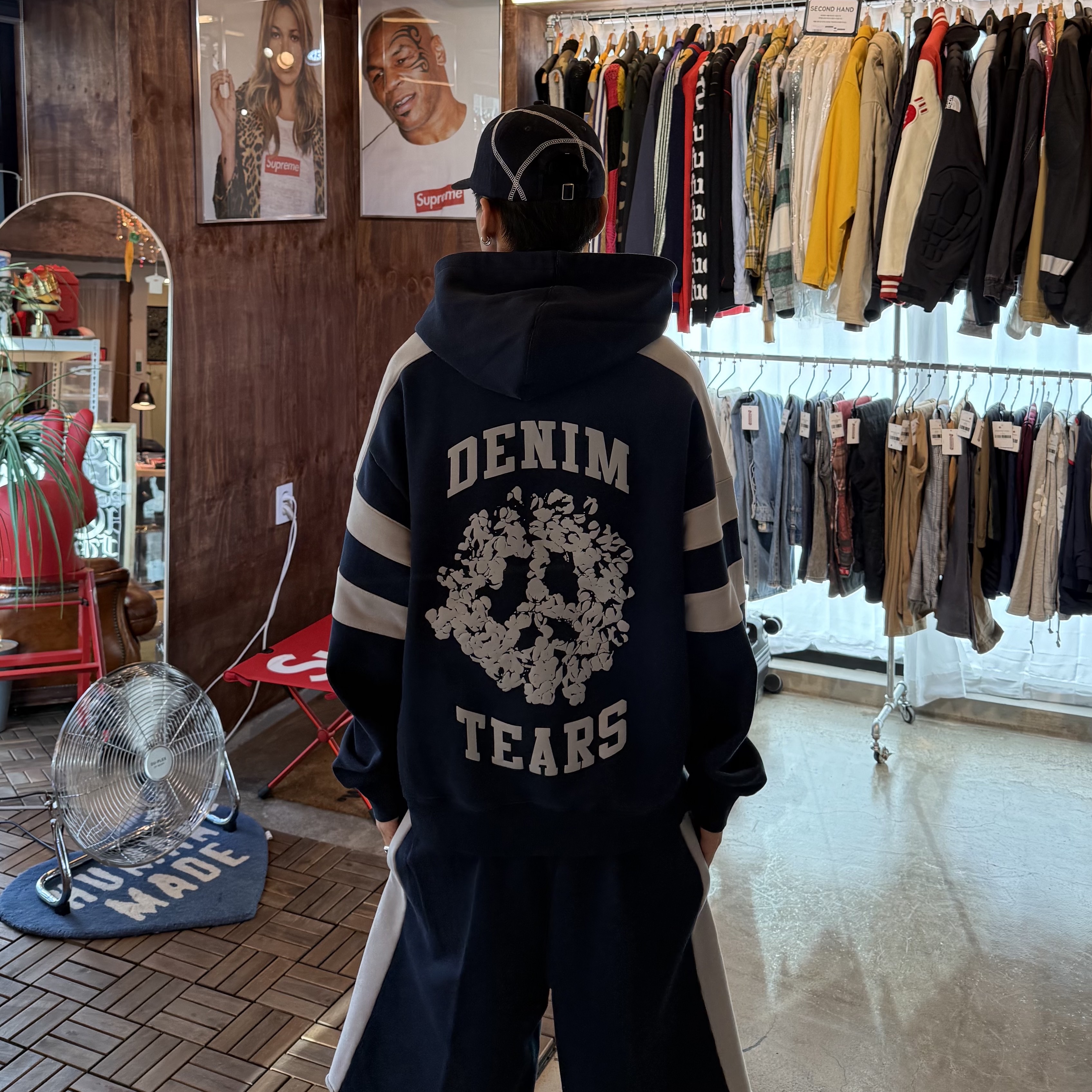 Denim Tears Denim U Paneled Sweatshort Navy, Denim Tears Denim U Paneled Zip Hoodie Navy 착용 스타일 - 5