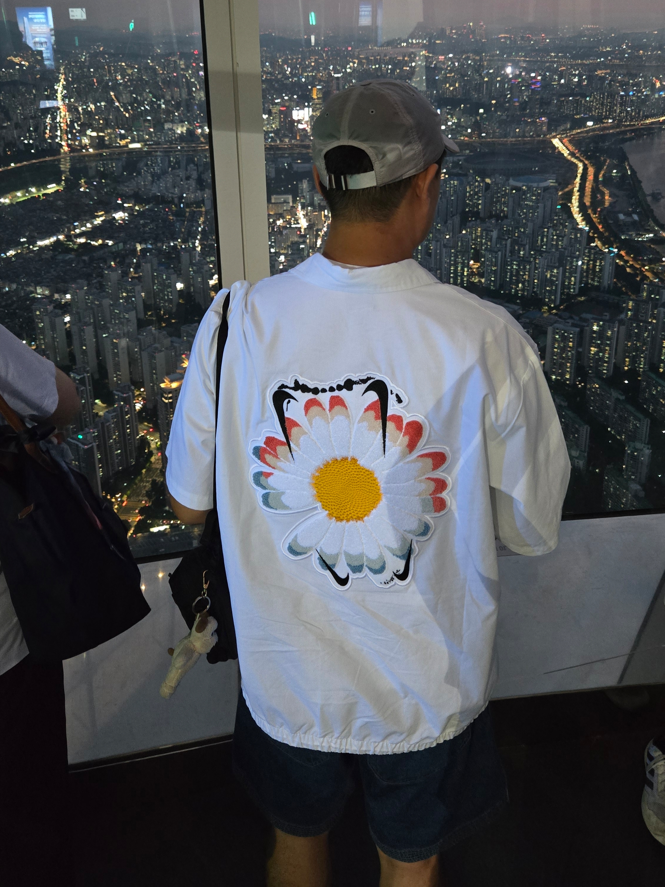 Nike x Peaceminusone Korea Short Sleeve Top White (IM3219-100) 착용 스타일