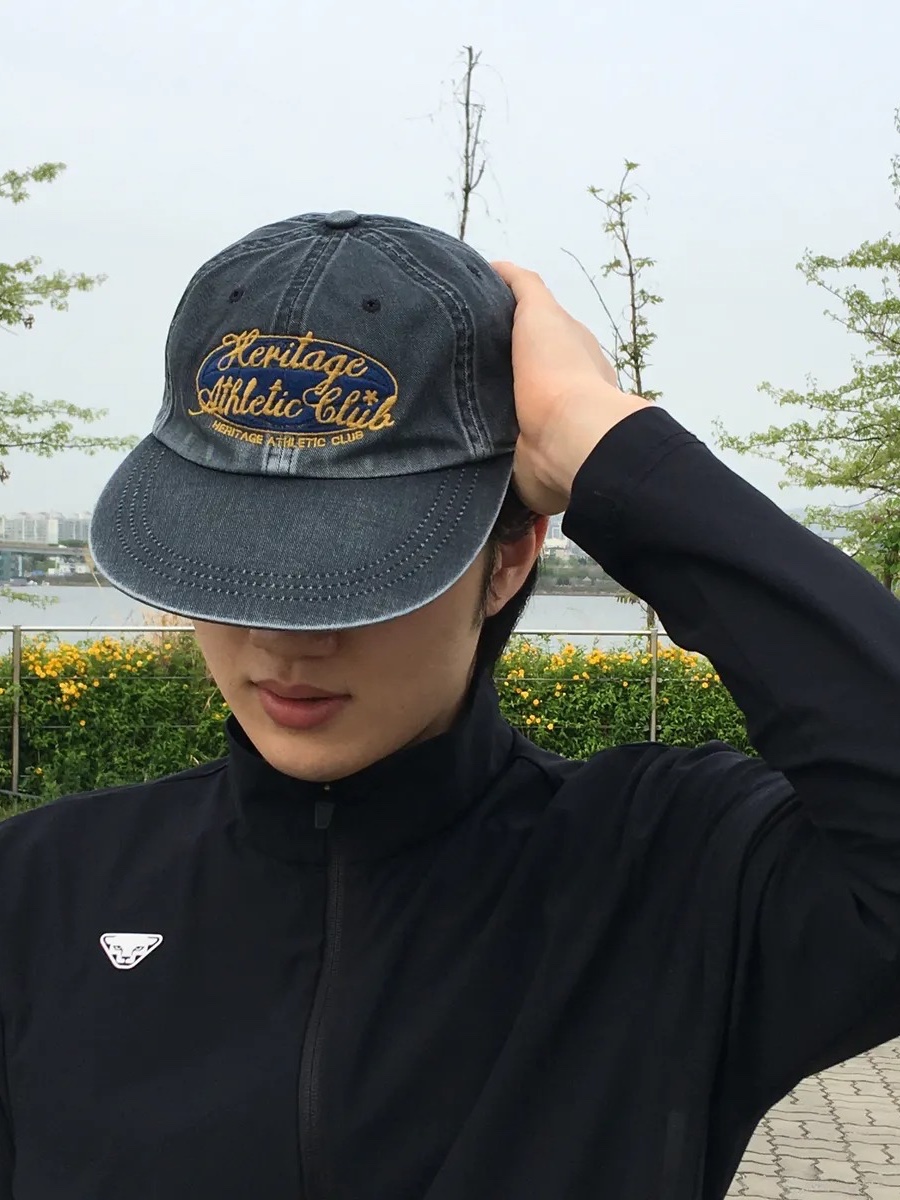 UNIVERSE GARMENT UNIVERSE SIGN LONG BILL WASHING CAP Charcoal Grey 착용 스타일