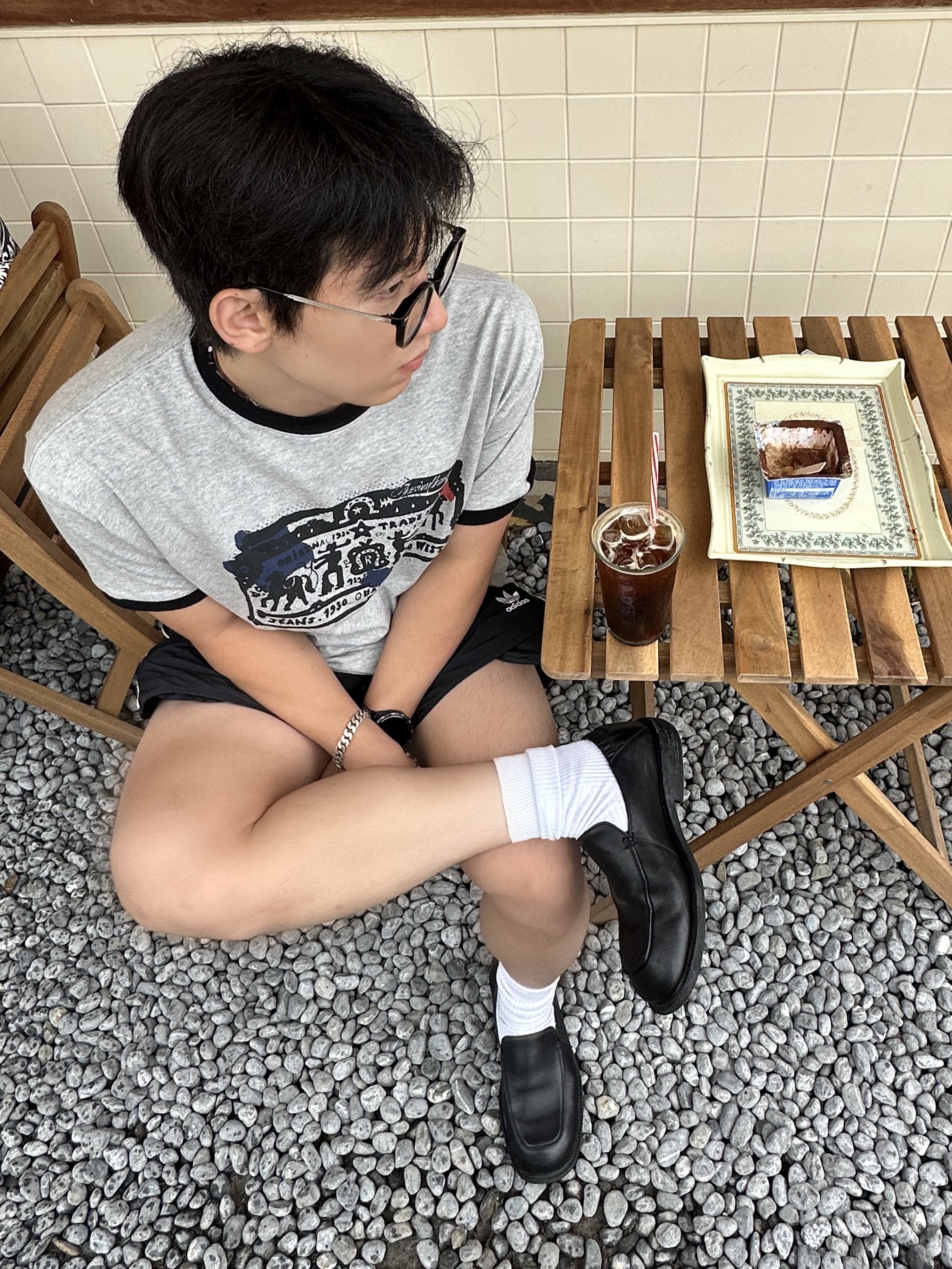 RECLOW X.Kay Glass Black, Thevinylhouse Cowboy Pictogram Ringer Tee Grey 착용 스타일 - 1