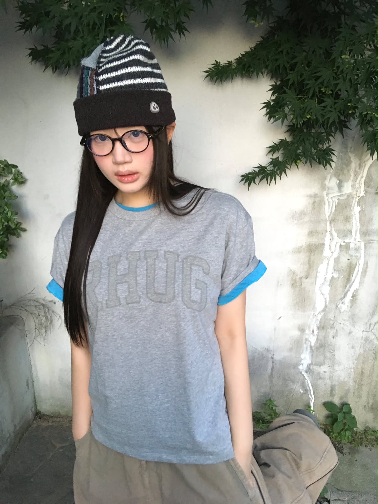 UNIVERSE GARMENT Neutro Prep RHUG T-Shirt Melange Grey 착용 스타일 - 2