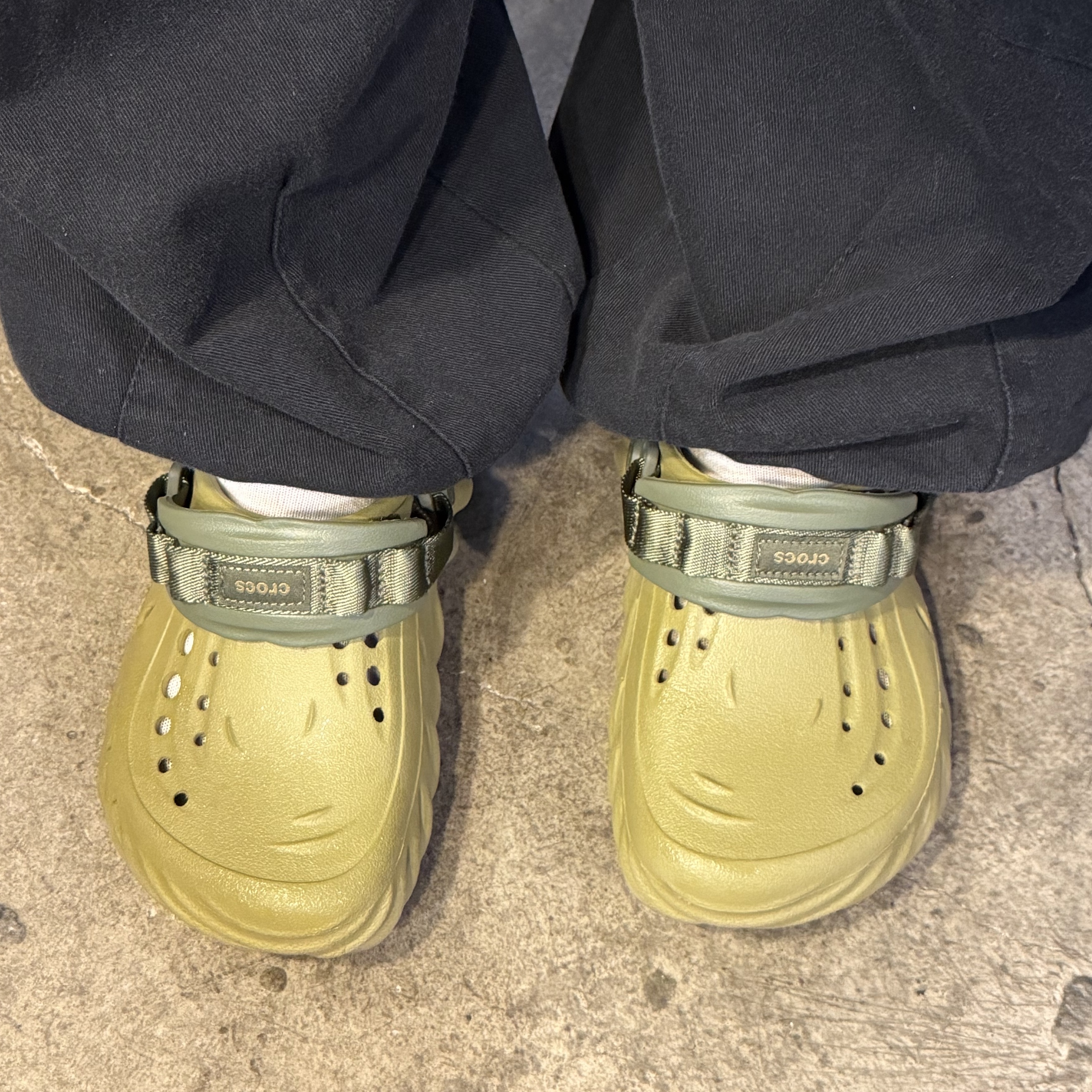 Crocs Echo Clog Aloe 착용 스타일