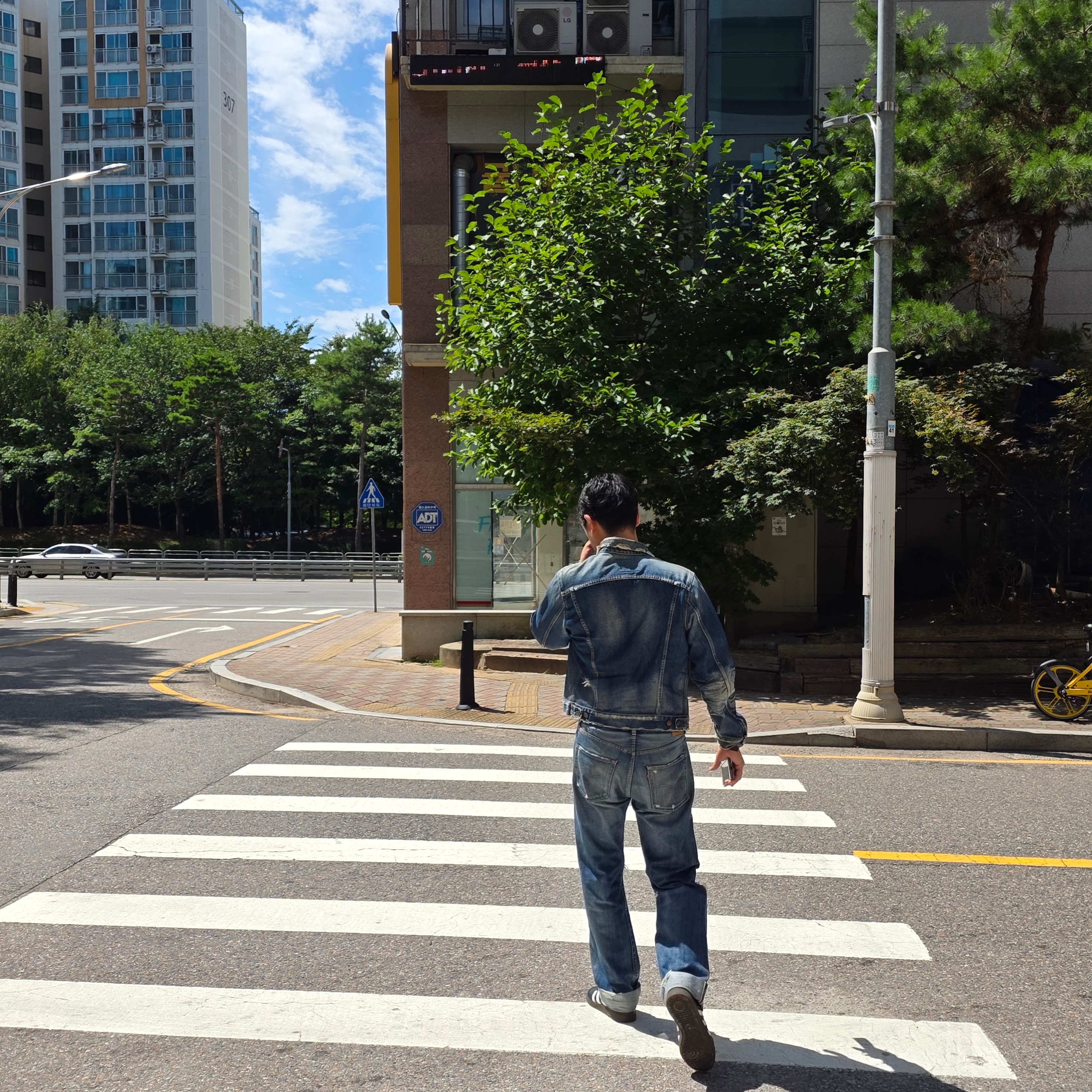 아디다스 GRF 티셔츠 블랙 - KR 사이즈, 아디다스 스페지알 핸드볼 코어 블랙 클라우드 화이트 착용 스타일 - 3