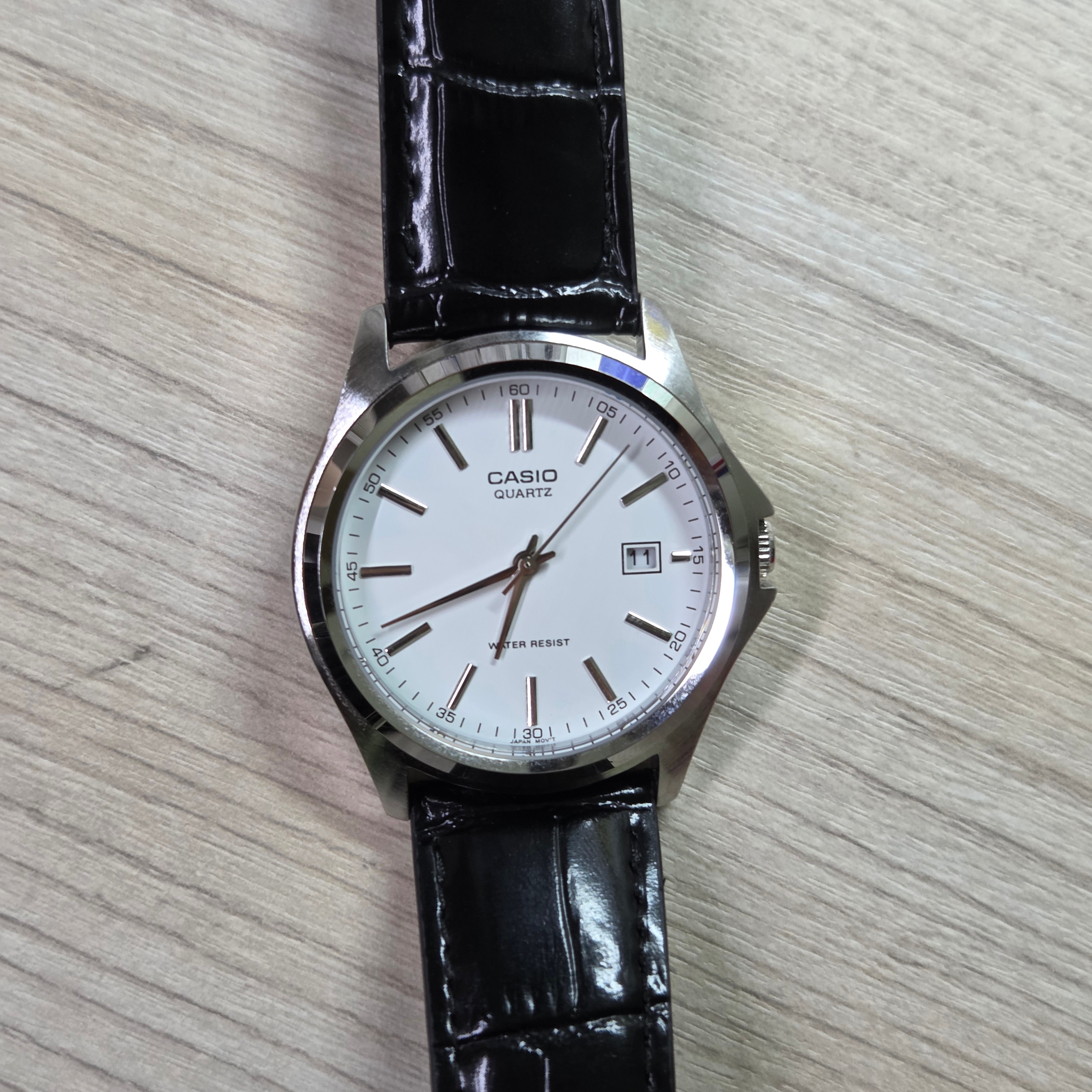 Casio MTP-1183E-7A 착용 스타일 - 1