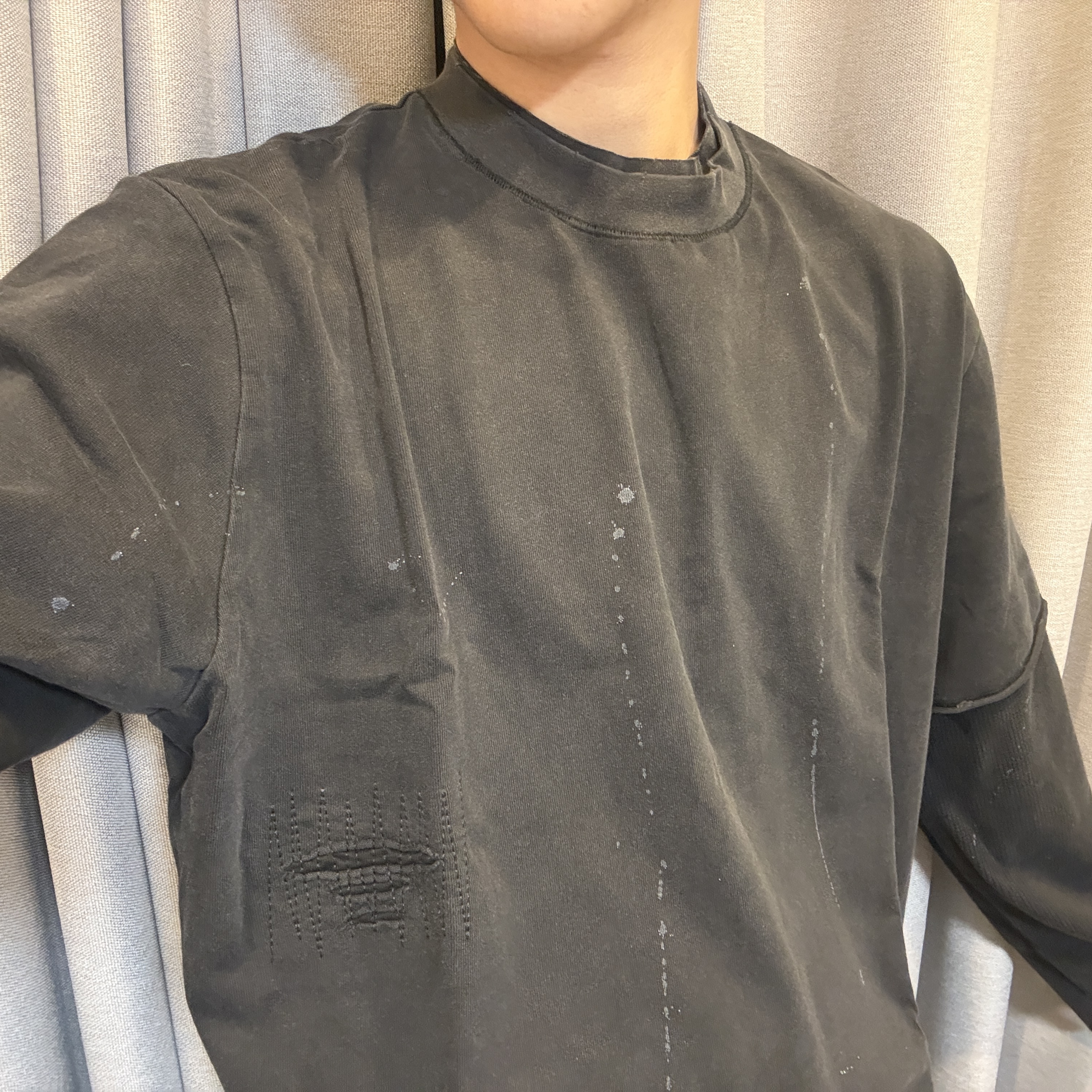 [KREAM 단독] Partimento Reworks Cut-off Waffle Layered L/S VTG Black 착용 스타일 - 1