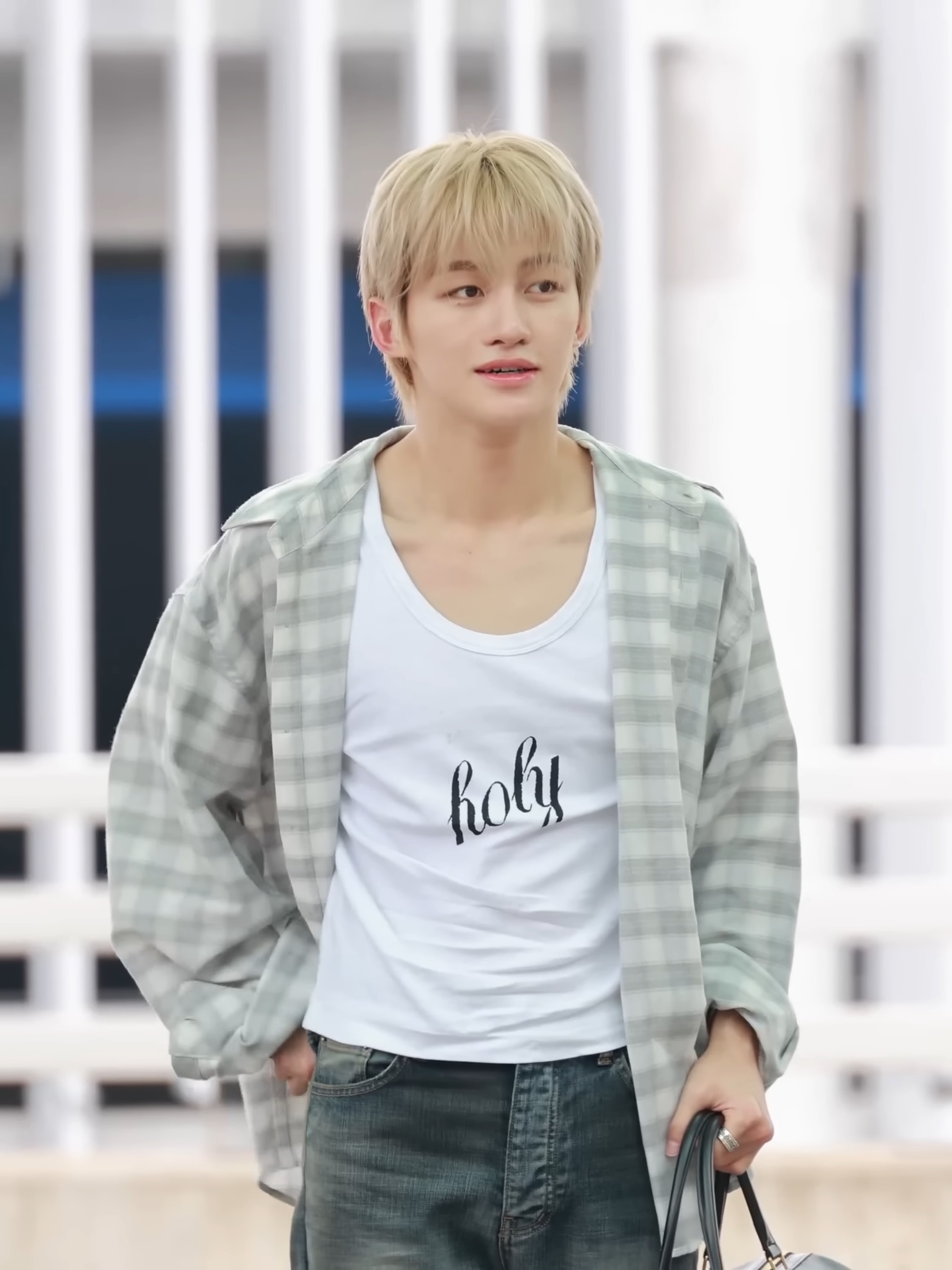 Undermycar MU.138 Circle Logo Basic Long Sleeve Check Shirts Light Gray 착용 스타일 - 1