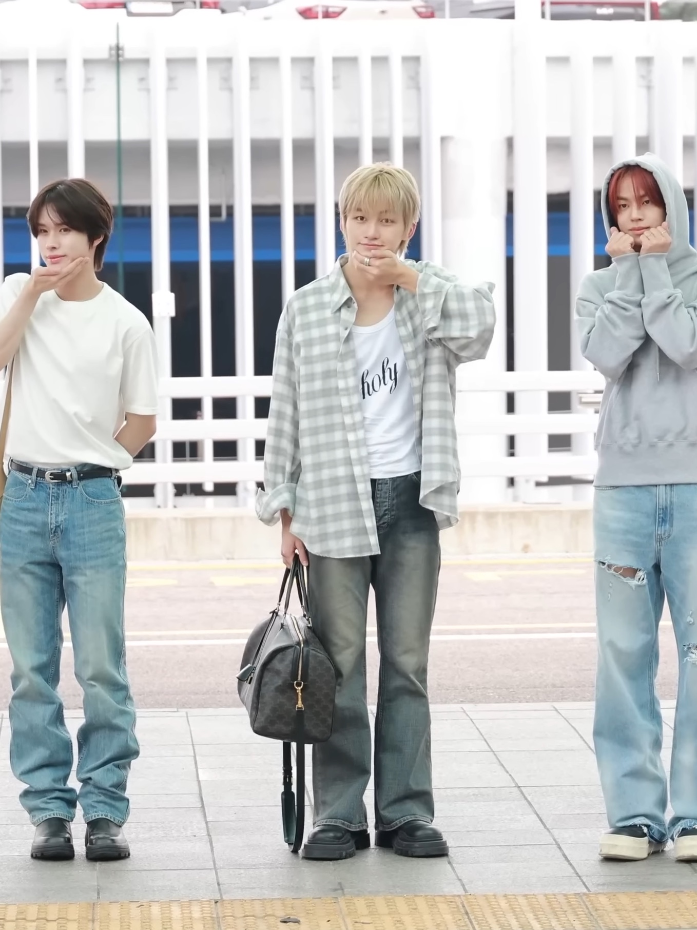 Undermycar MU.138 Circle Logo Basic Long Sleeve Check Shirts Light Gray 착용 스타일 - 4