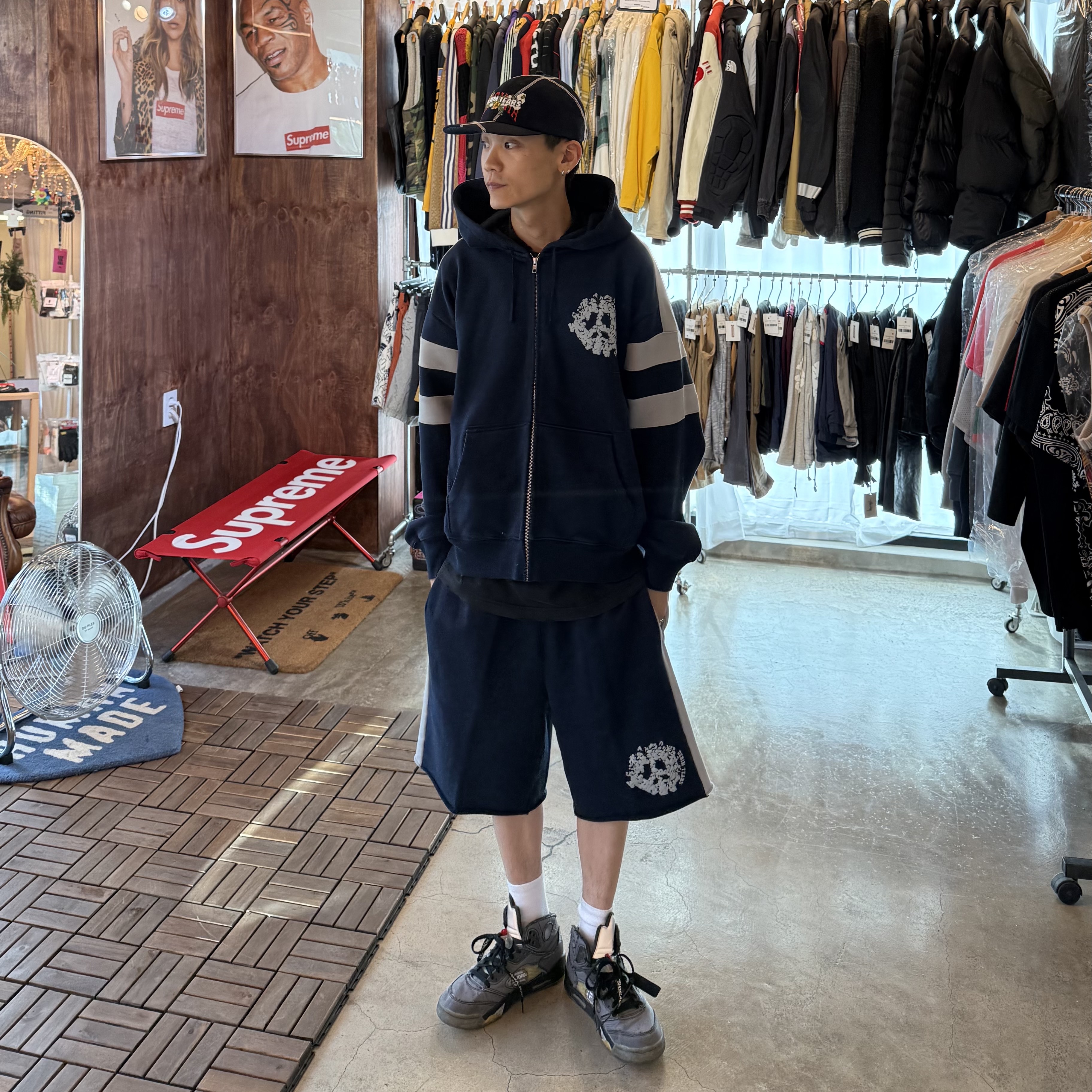 Denim Tears Denim U Paneled Sweatshort Navy, Denim Tears Denim U Paneled Zip Hoodie Navy 착용 스타일 - 1