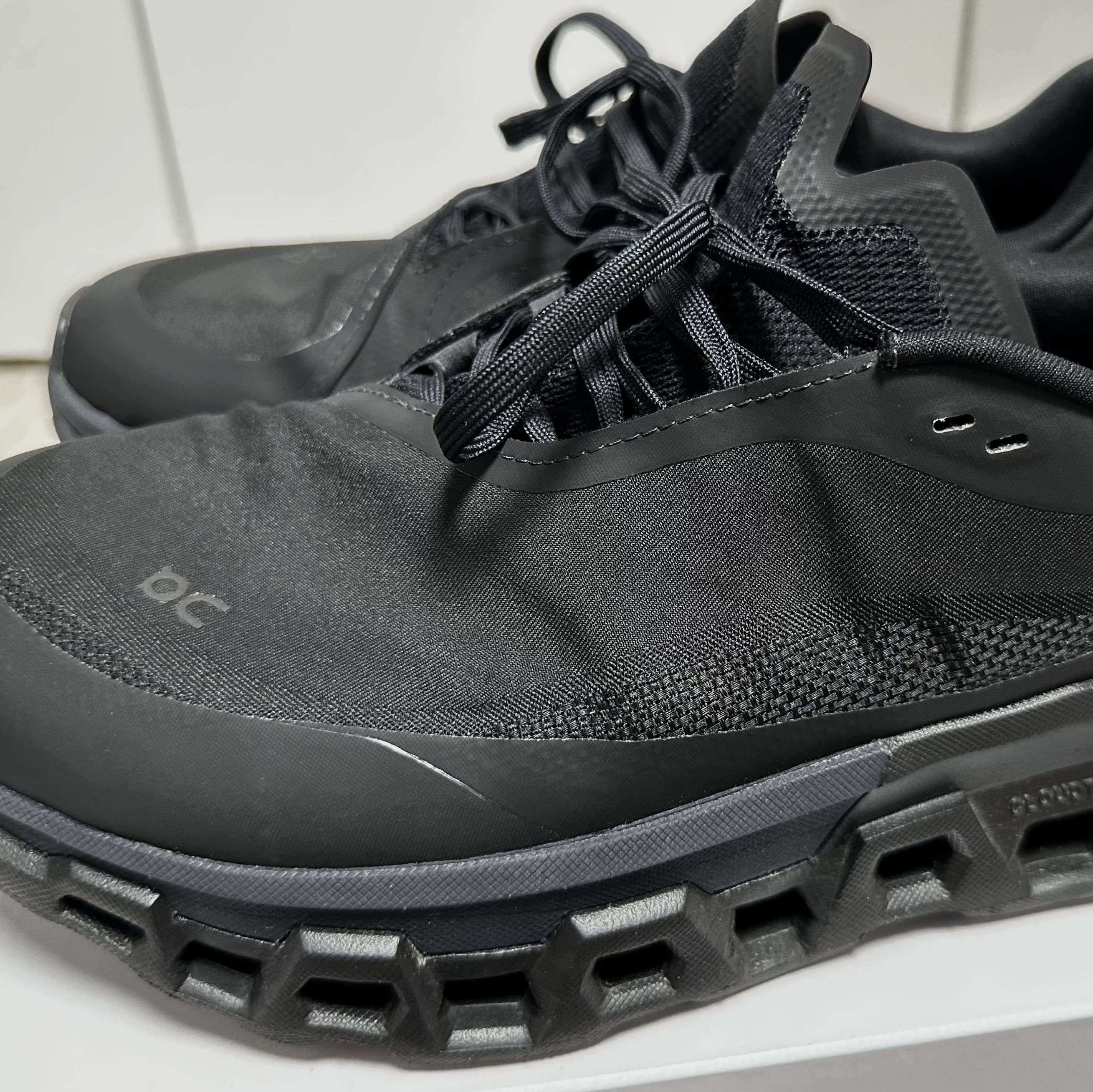 On Running x Post Archive Faction (Paf) Cloudmonster 2 Black Magnet 착용 스타일