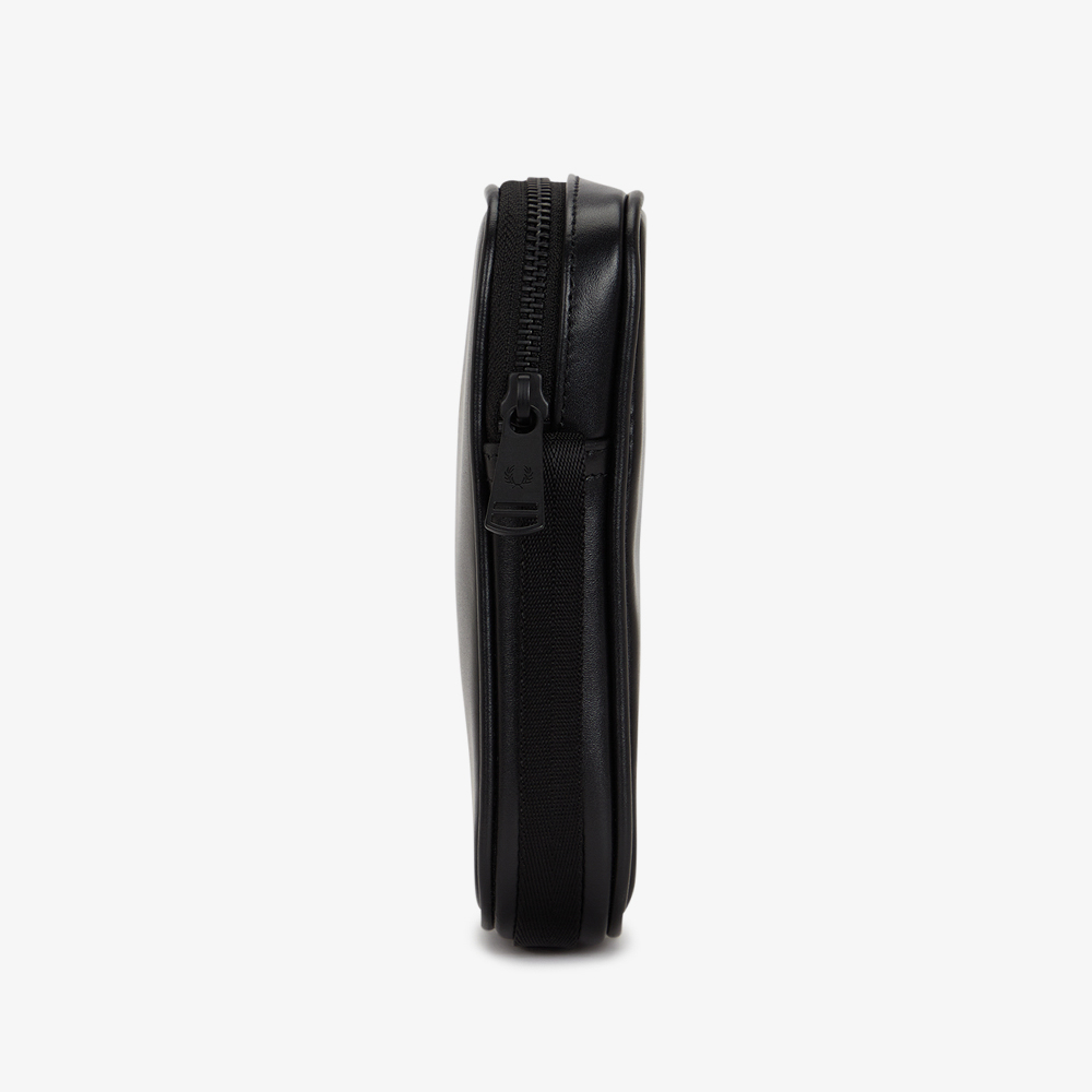 프레드페리 스무드 레더 스몰 사이드 백 블랙(Fred Perry Smooth Leather Small Side Bag Black) - 3
