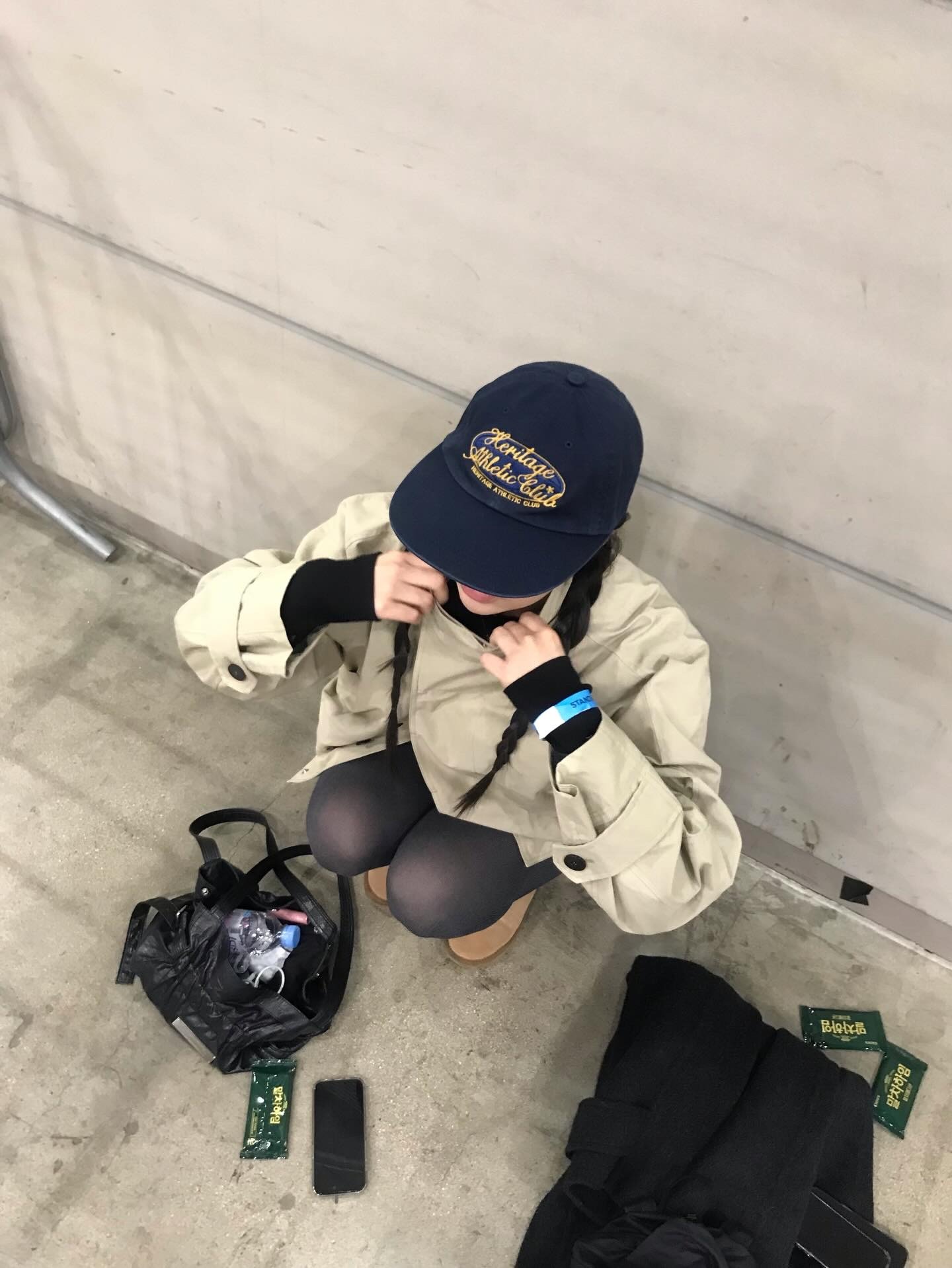 UNIVERSE GARMENT Universe Sign Long Bill Washing Cap Navy 착용 스타일 - 1