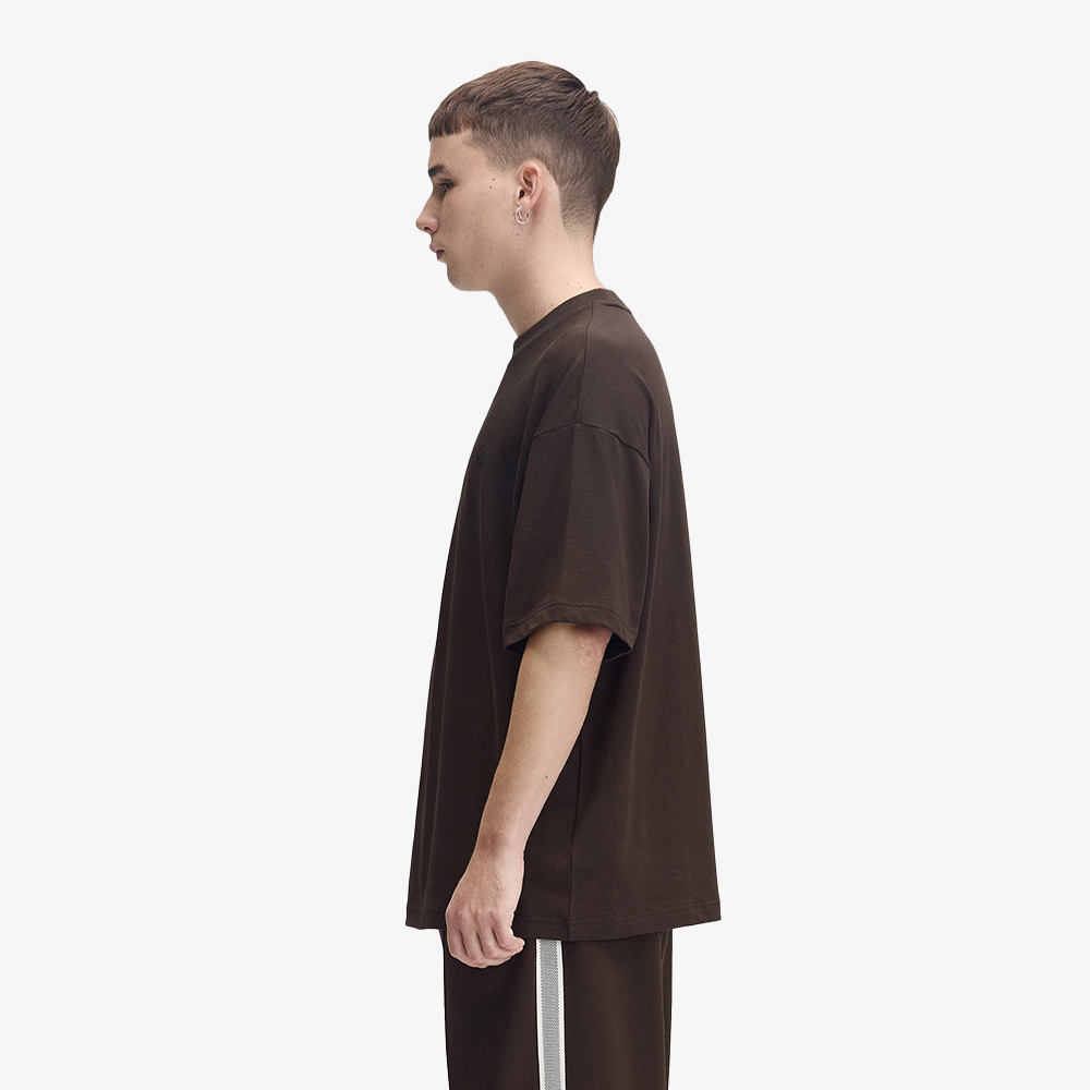 프레드페리 오버사이즈드 티셔츠 리치브라운(Fred Perry Oversized T-Shirt Snow Rich Brown) - 3