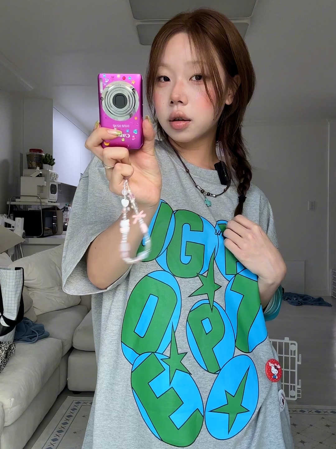 UNIVERSE GARMENT Circle Text Print T-Shirt Melange Grey 착용 스타일 - 2